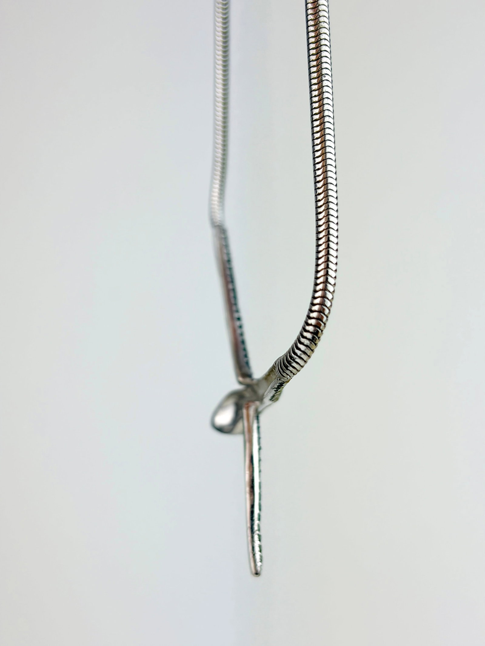 WONDERFUL SILVER MARCASITE SNAKE GAS PIPE NECKLACE WITH GREEN PASTE EYES - 4