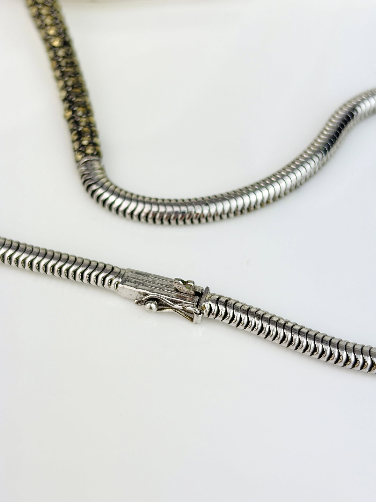 WONDERFUL SILVER MARCASITE SNAKE GAS PIPE NECKLACE WITH GREEN PASTE EYES - 7