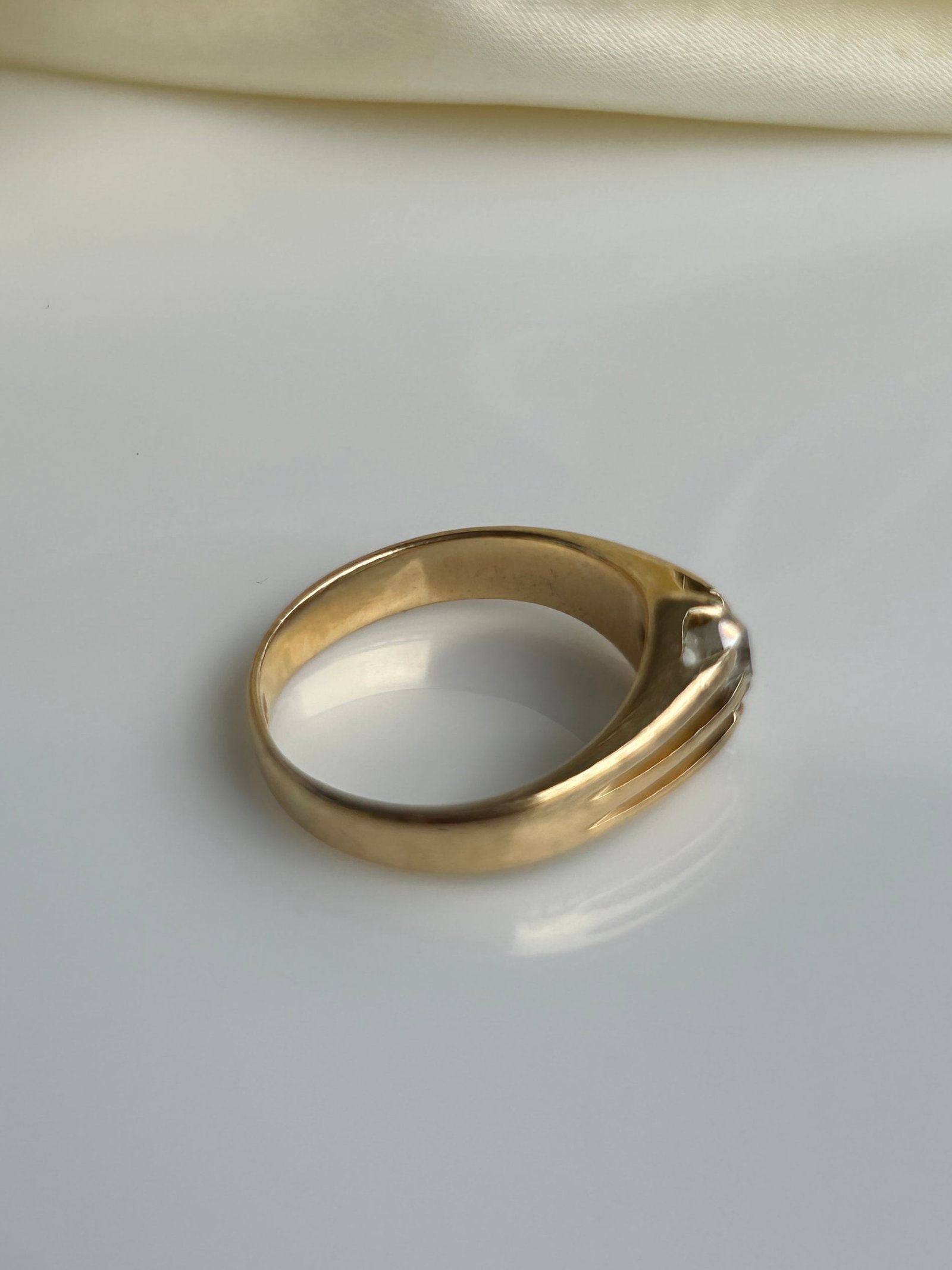 Antique C.1904 .50pt Diamond Belcher Ring in 18ct Yellow Gold - 3