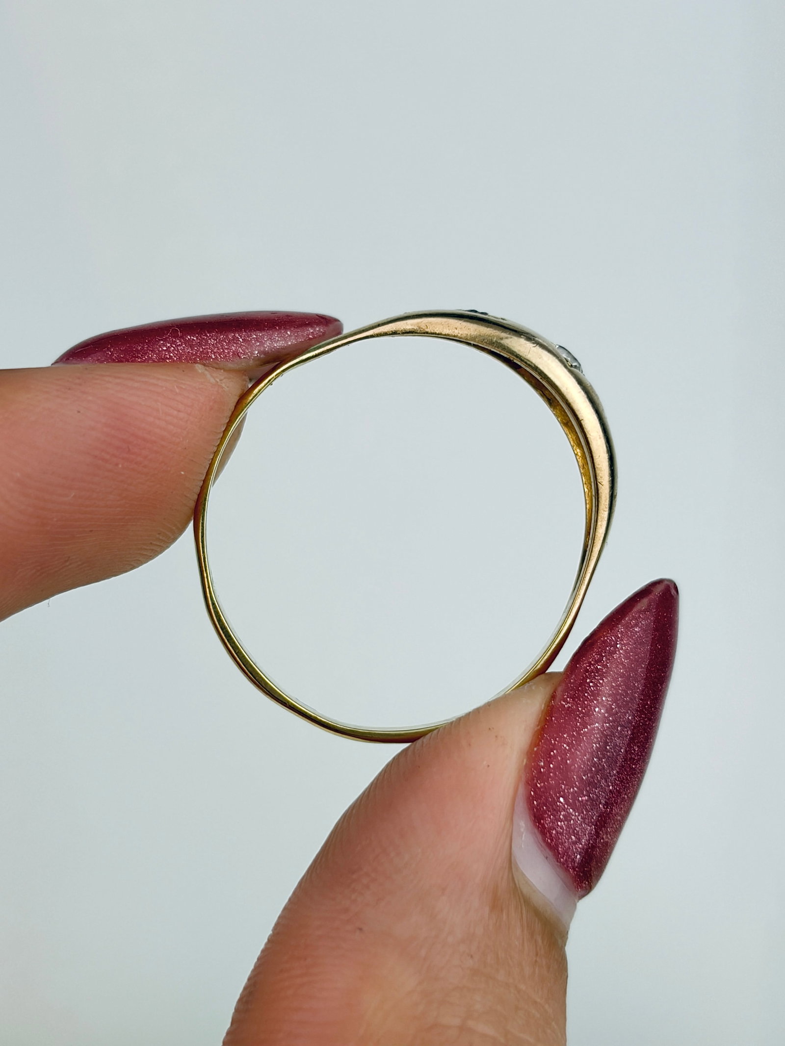 Antique 18ct Yellow Gold Domed Diamond and Ruby 3 Stone Ring - 6