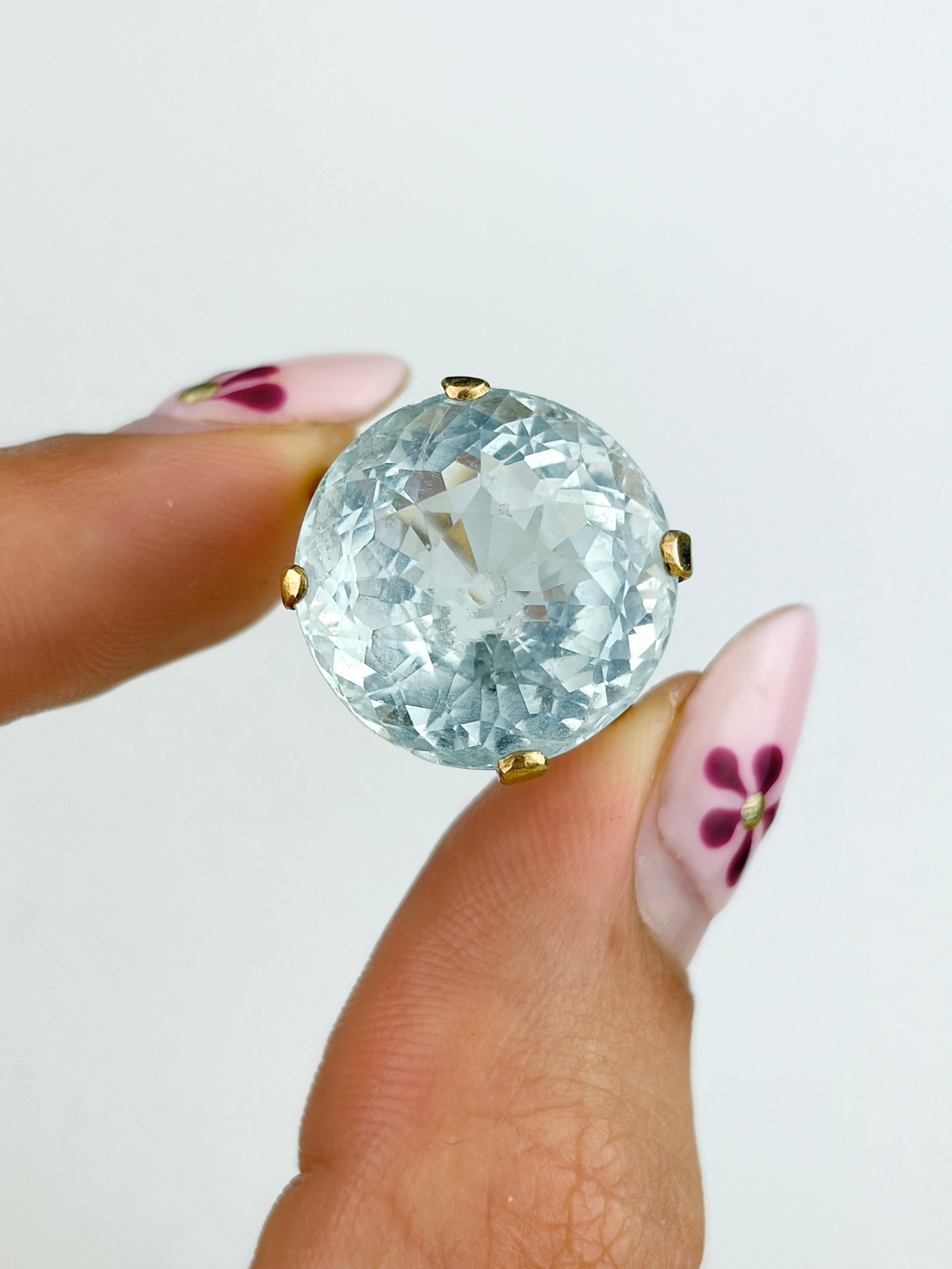 18CT YELLOW GOLD HUGE 10CT AQUAMARINE SOLITAIRE RING - 7