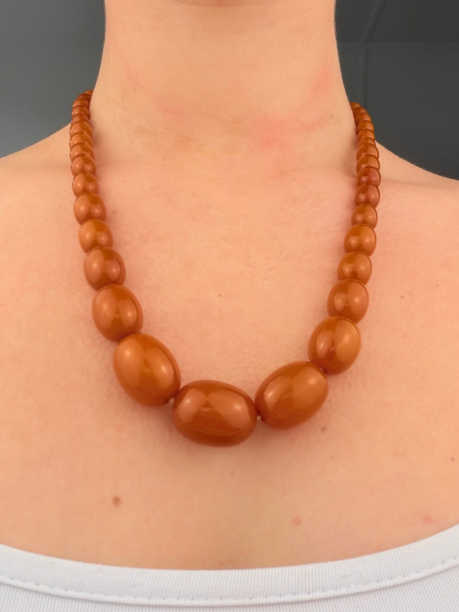 AMBER BAKELITE BEAD NECKLACE - 2