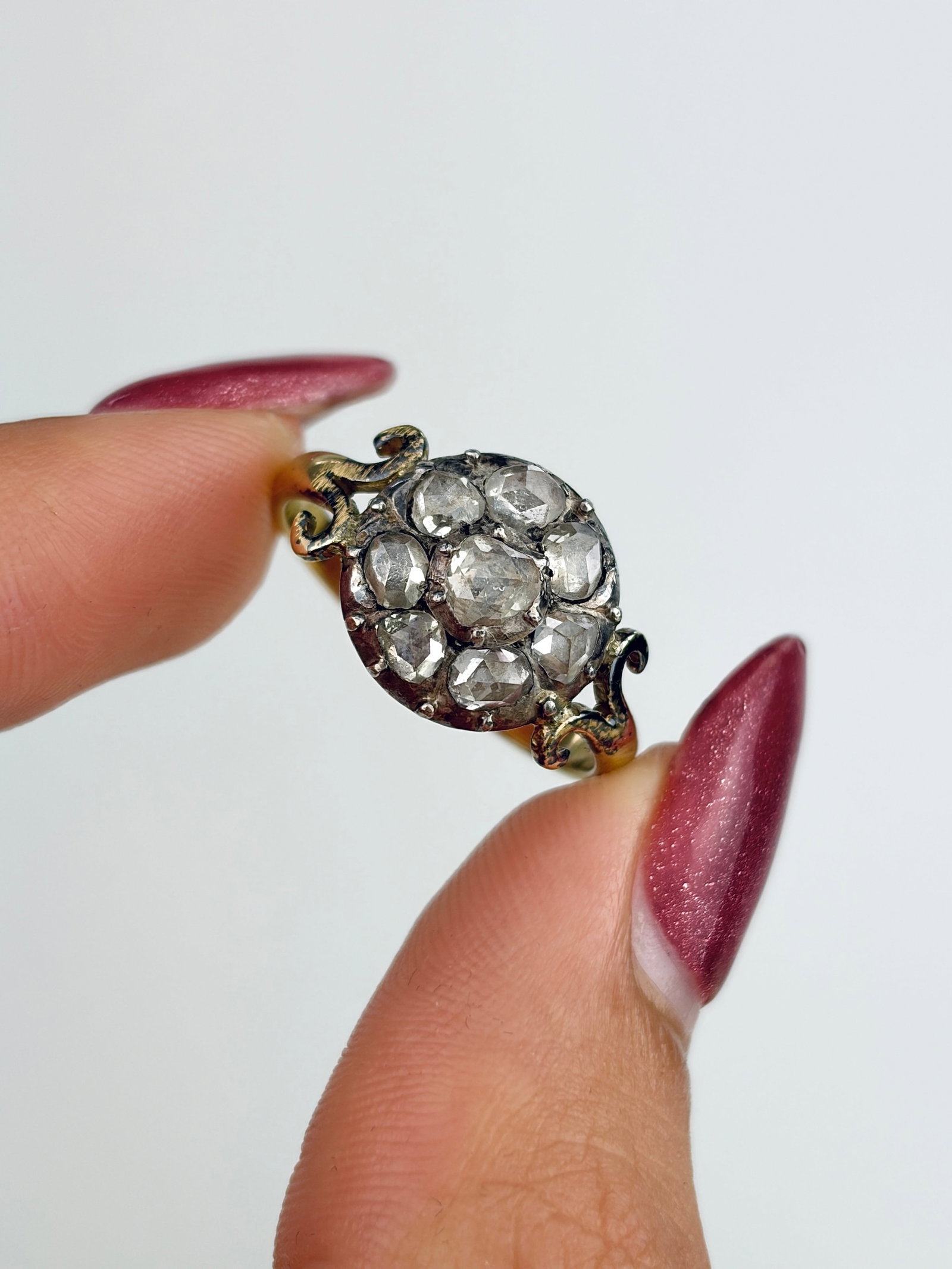 Antique Georgian Rose Cut Diamond Cluster Ring in Gold - 5