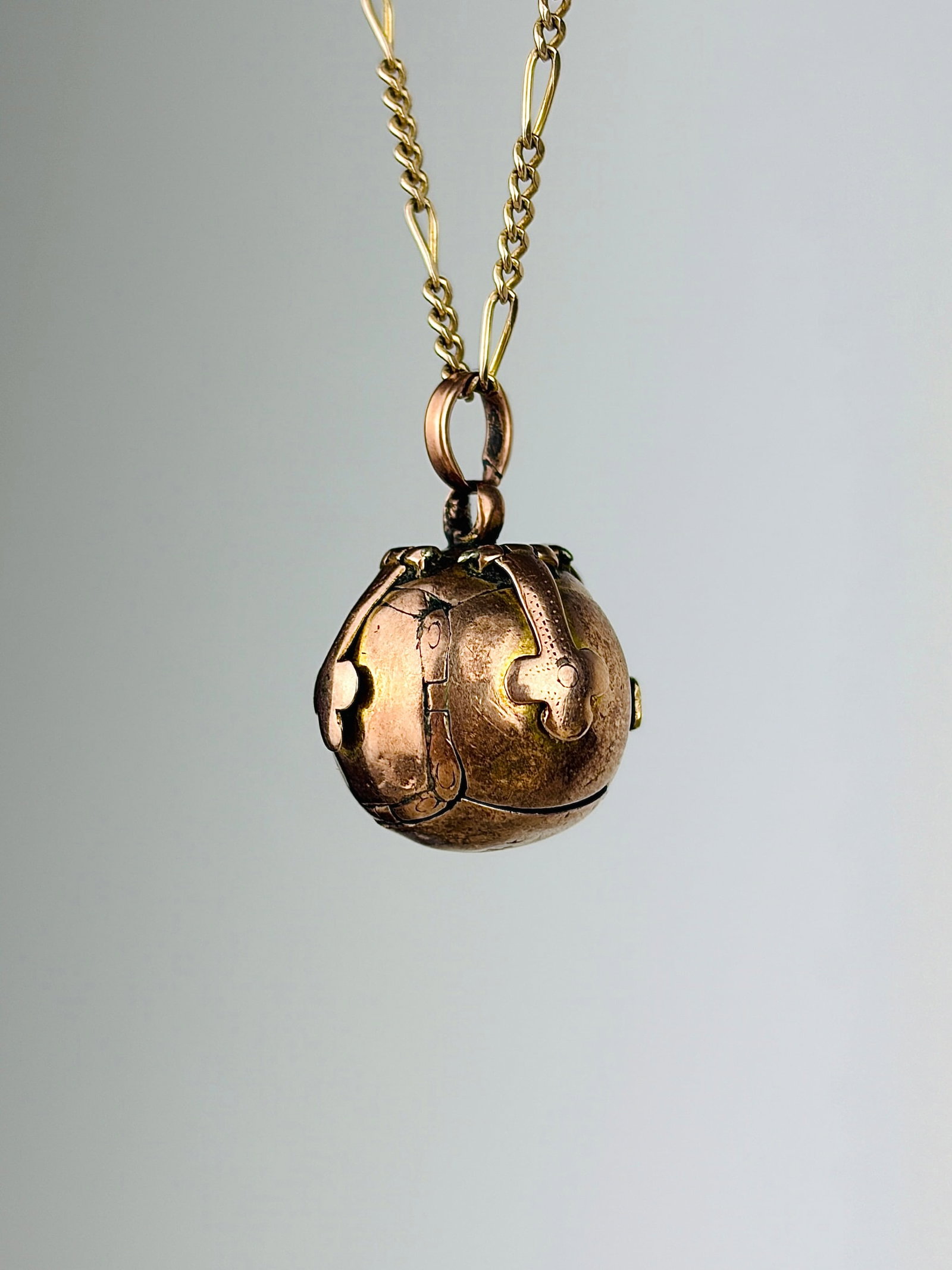 Antique 9ct Gold and Silver Opening Masonic Ball Pendant - 4