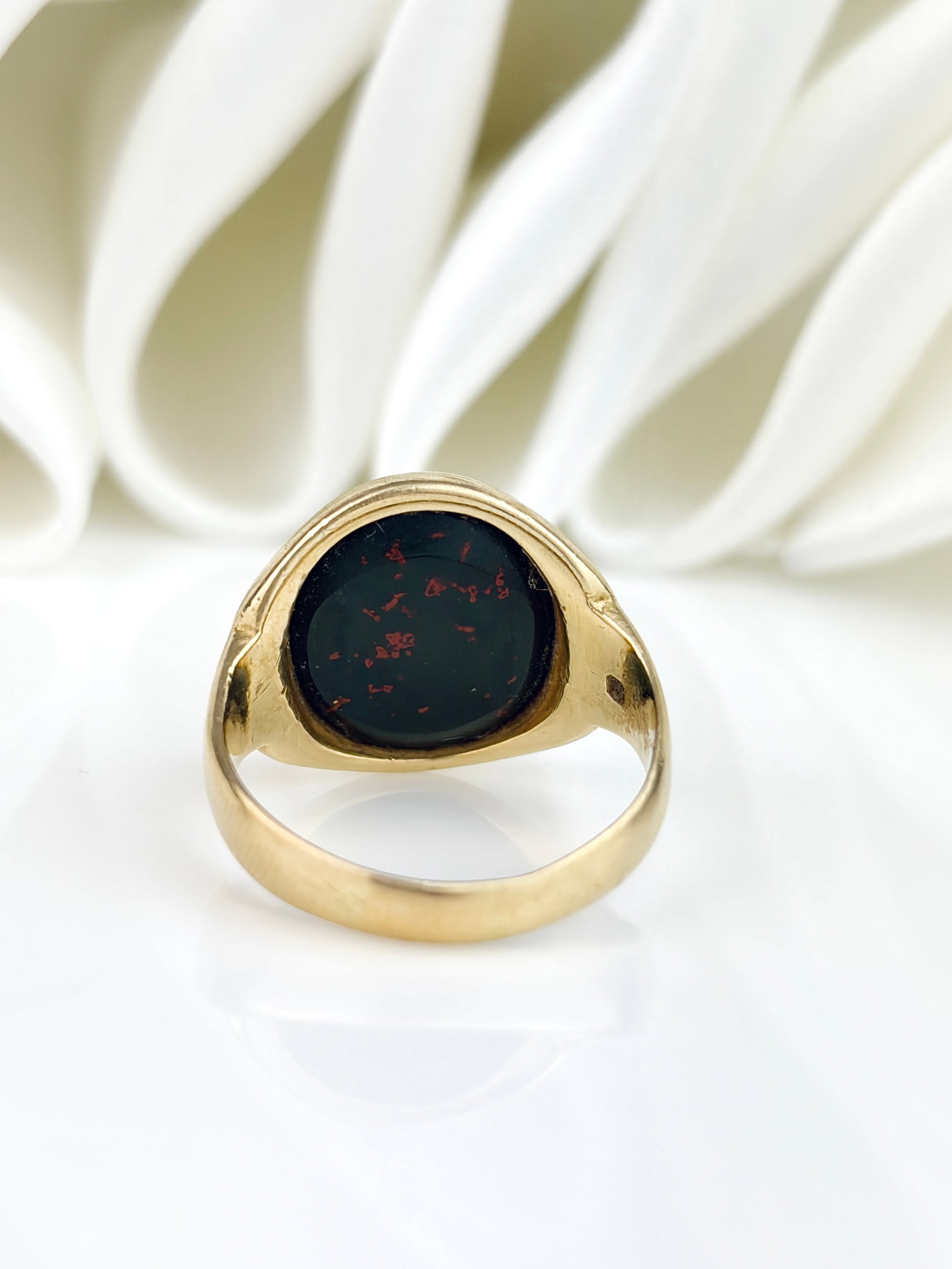 Antique 18ct Gold Chunky Bloodstone Signet Ring - 3