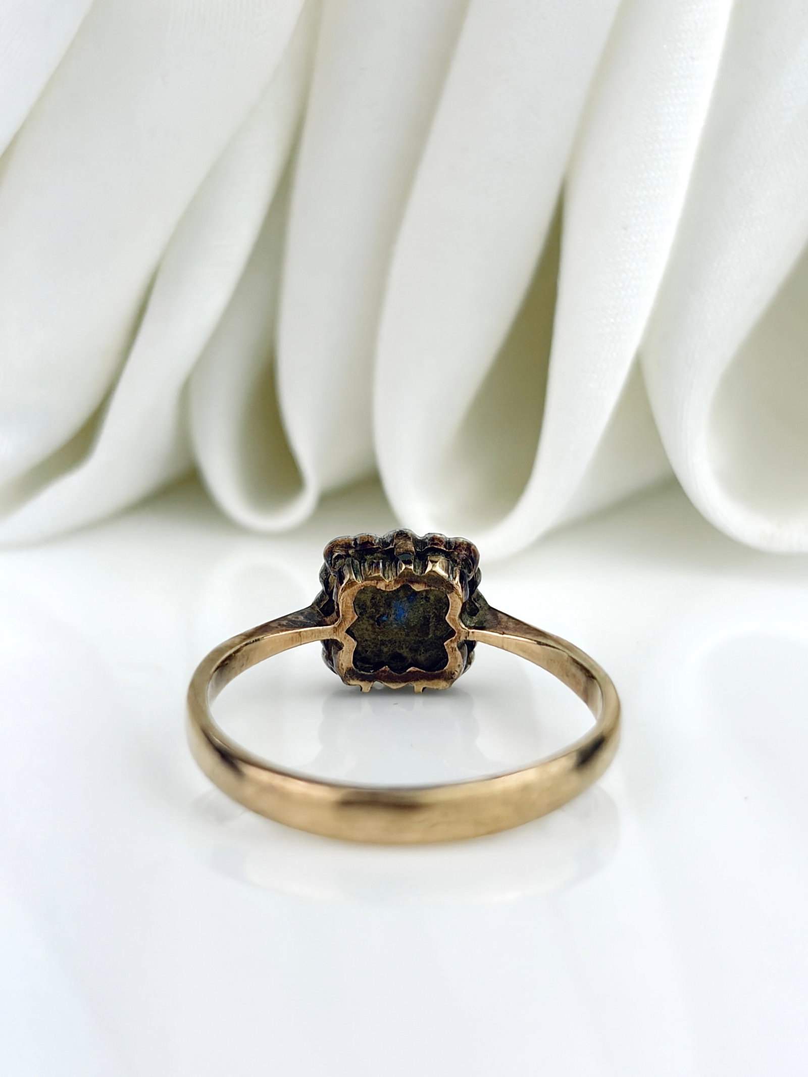 Art Deco 9ct Gold and Platinum Sapphire and Diamond Panel Ring - 5