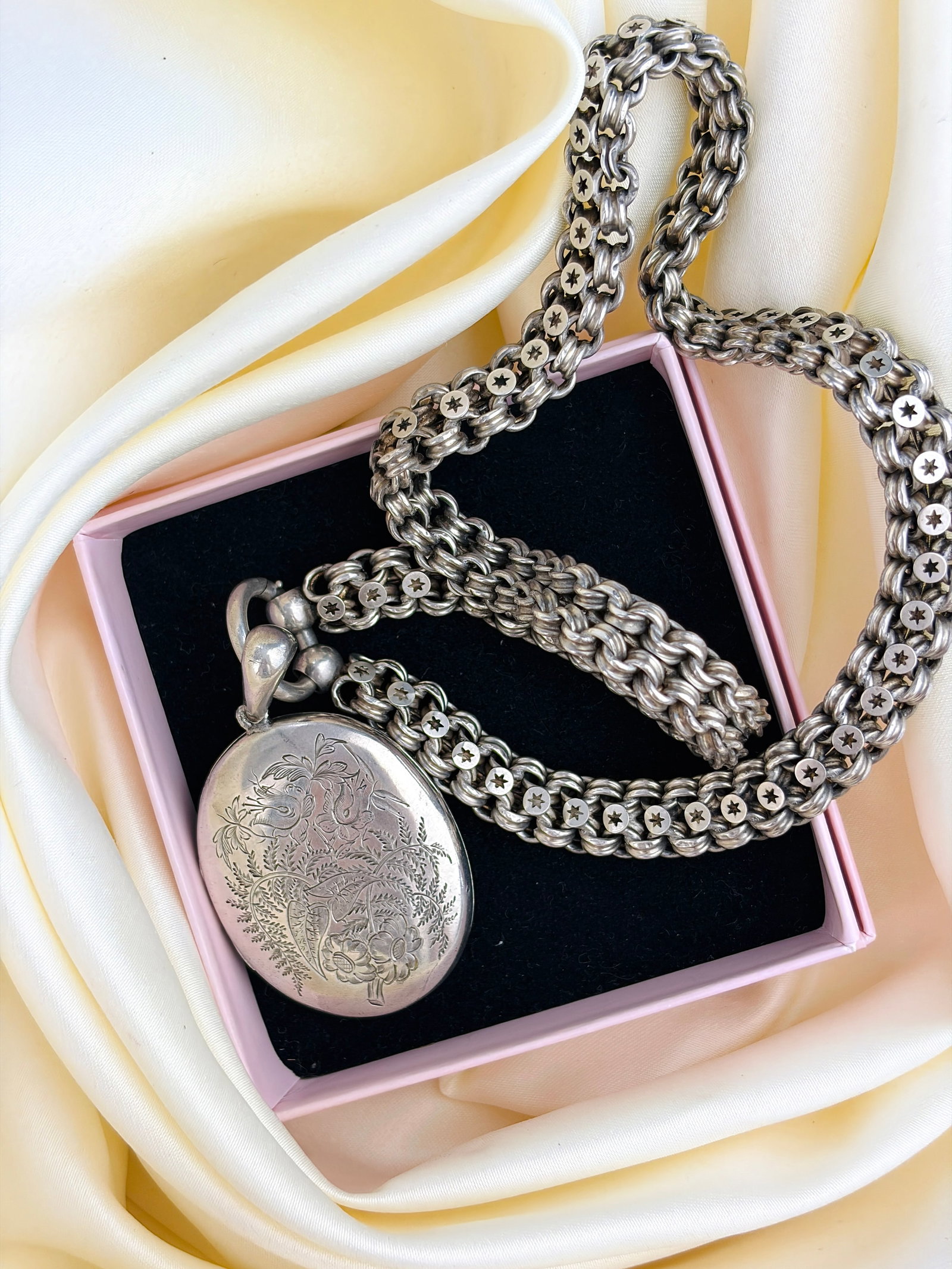 Antique Victorian Era Silver Collar and Bird Locket Necklace - 7
