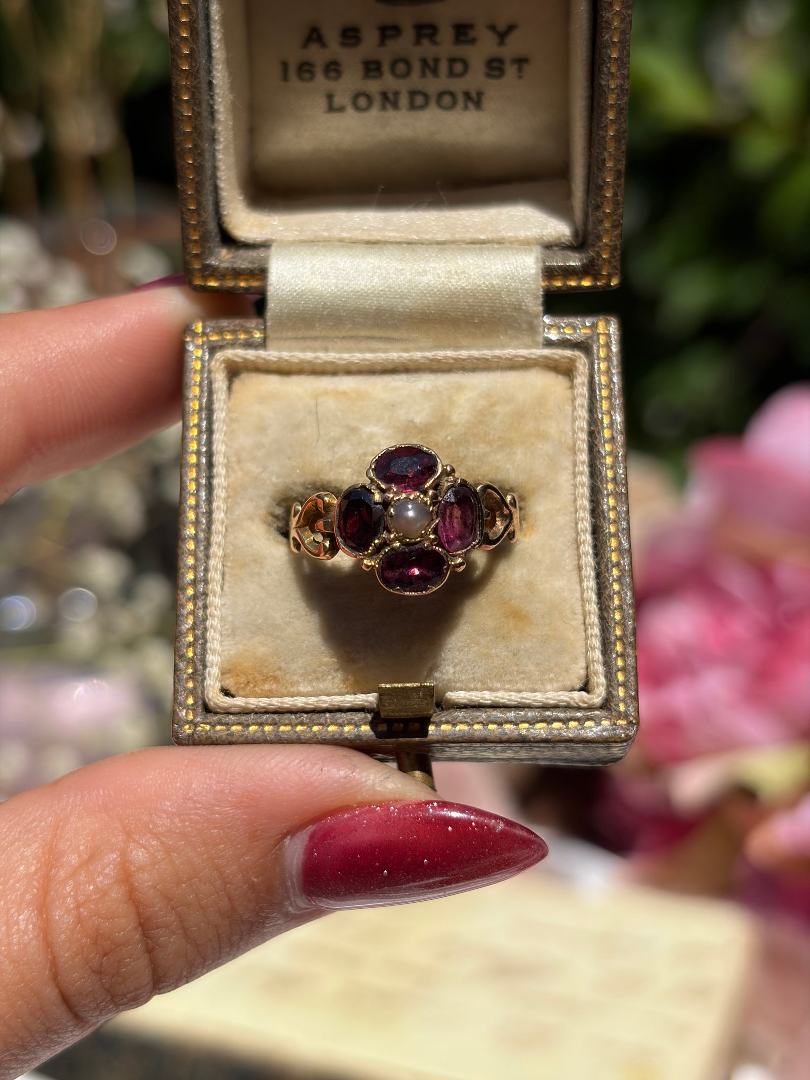 Antique 15ct Yellow Gold Amethyst and Pearl Flower Cluster Ring - 2
