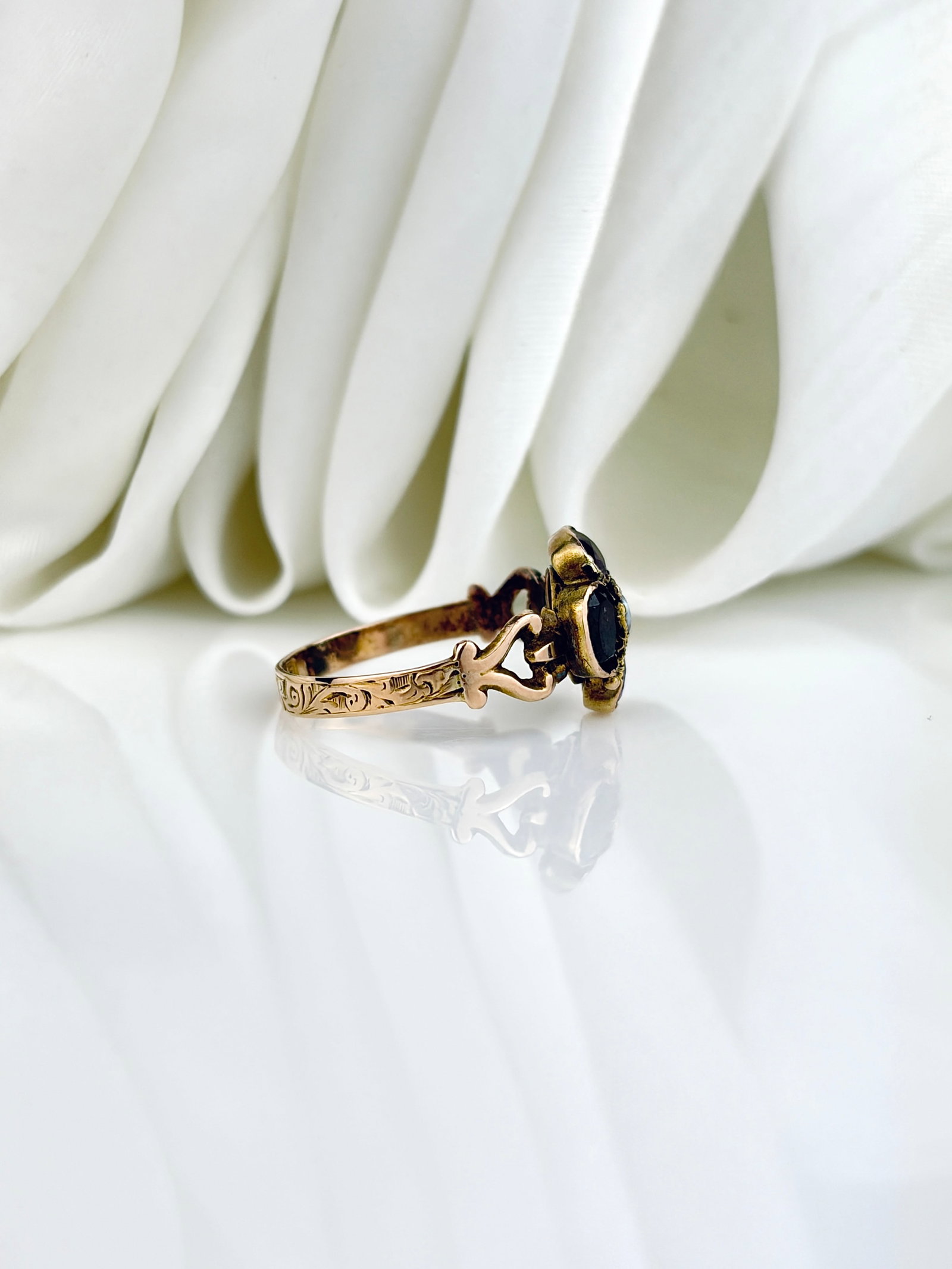 Antique 15ct Yellow Gold Amethyst and Pearl Flower Cluster Ring - 3