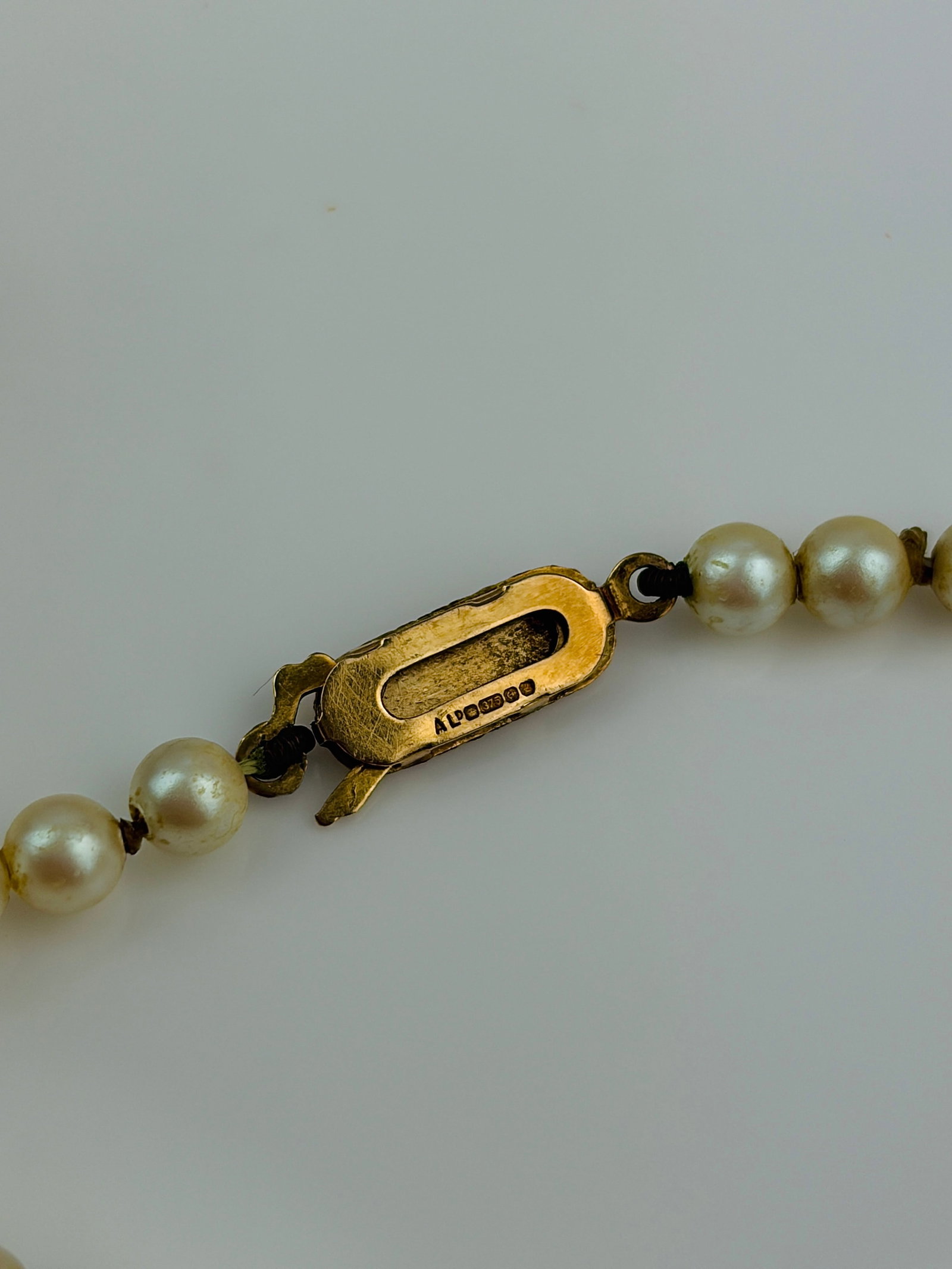 vintage 9ct gold clasp pearls necklace - 4