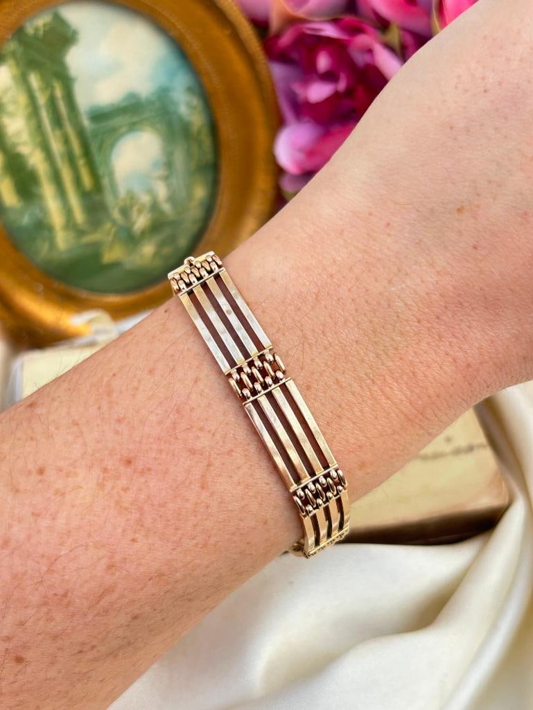 Antique Heavy 15ct Yellow Gold Fancy Gate Bracelet - 9