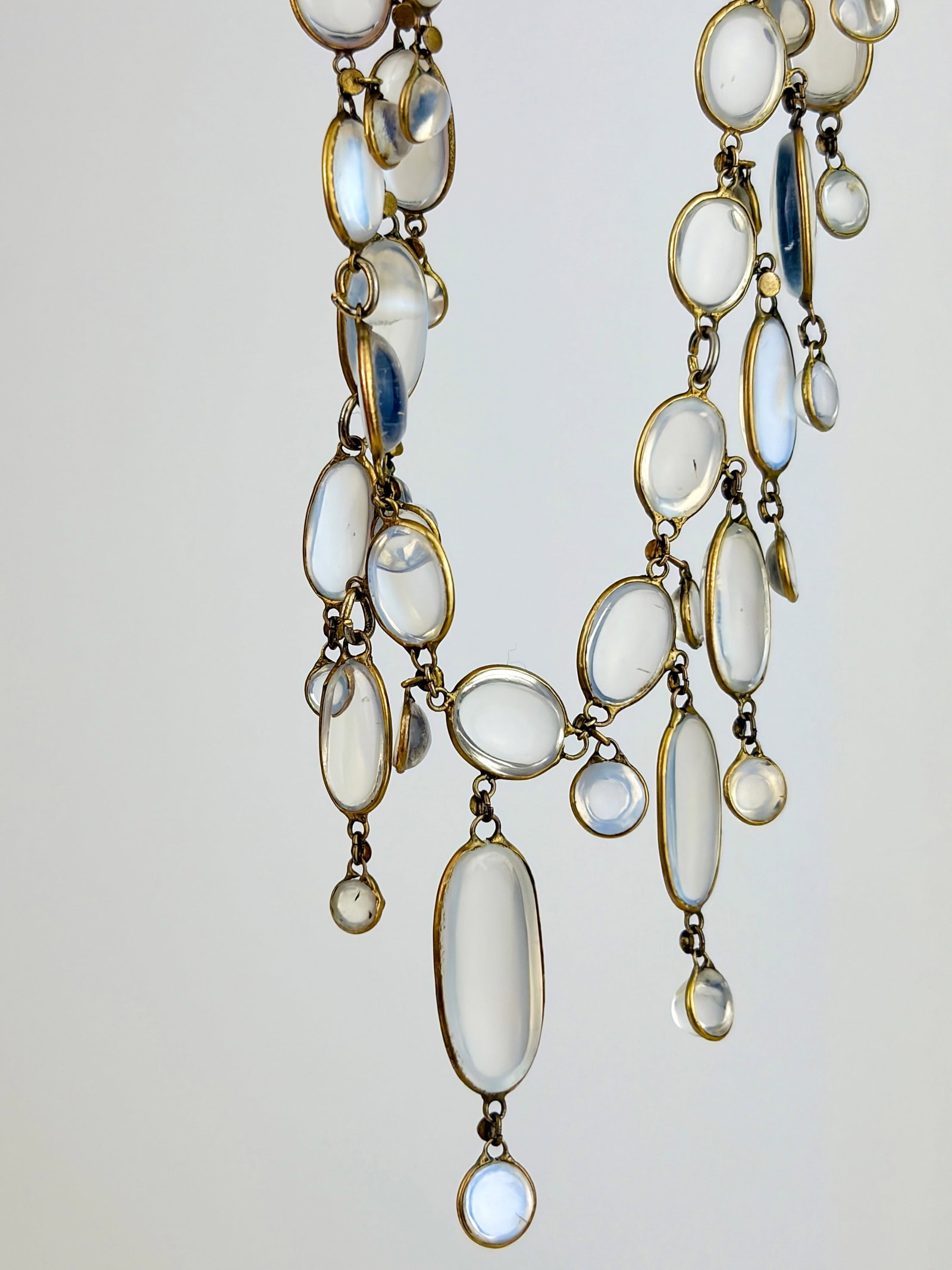 OUTSTANDING 18CT YELLOW GOLD ANTIQUE BLUE MOONSTONE DROP NECKLACE - 5