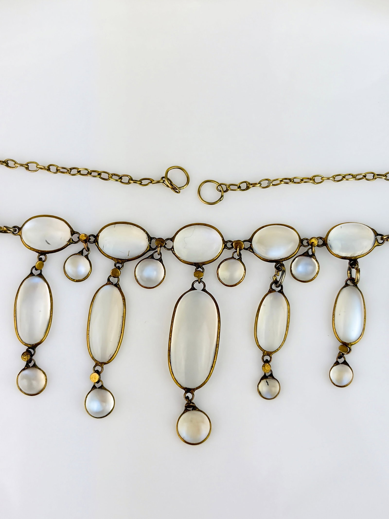 OUTSTANDING 18CT YELLOW GOLD ANTIQUE BLUE MOONSTONE DROP NECKLACE - 7