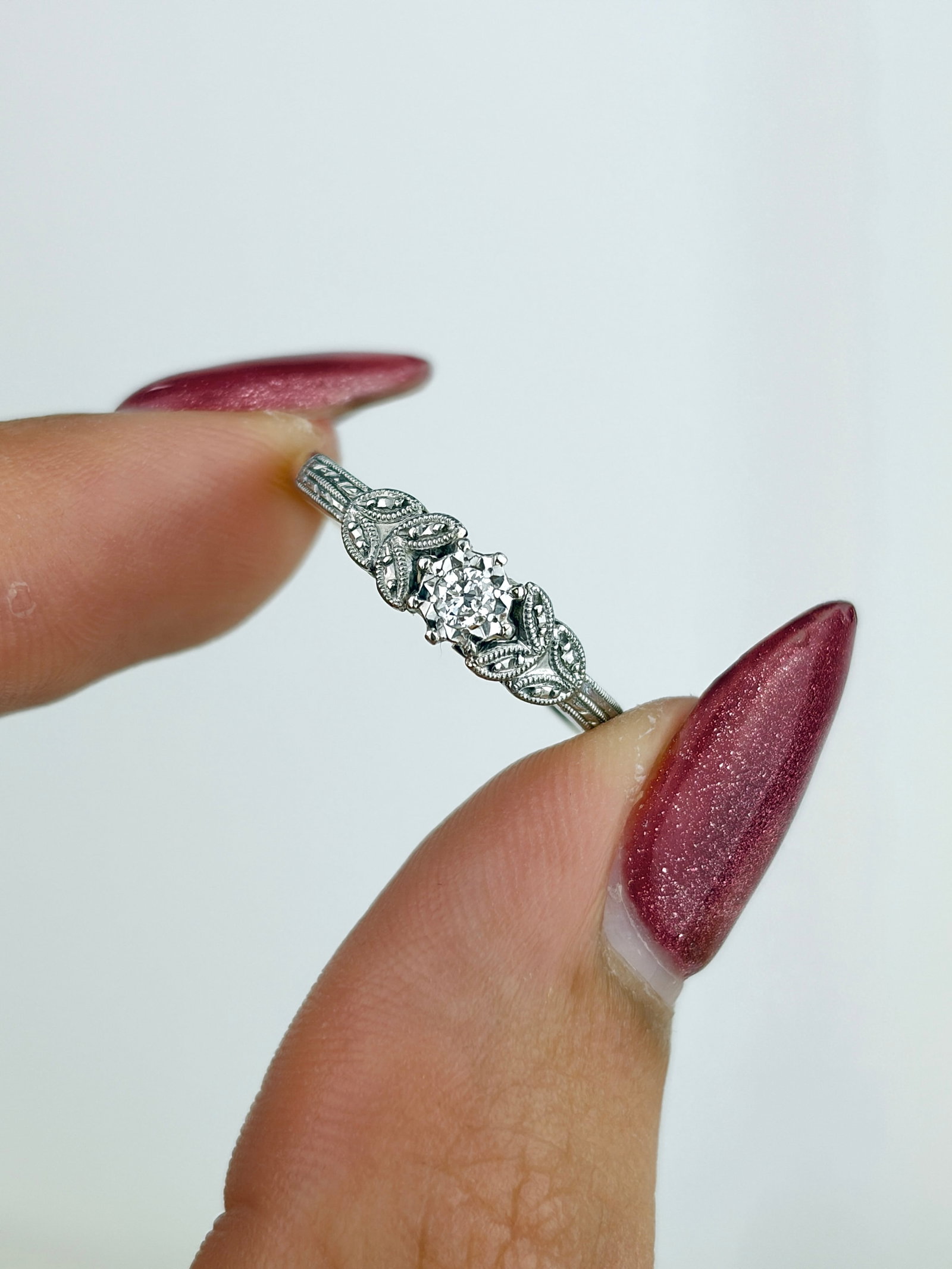 Antique 9ct Gold and Platinum Diamond Leaf Shoulder Ring - 5