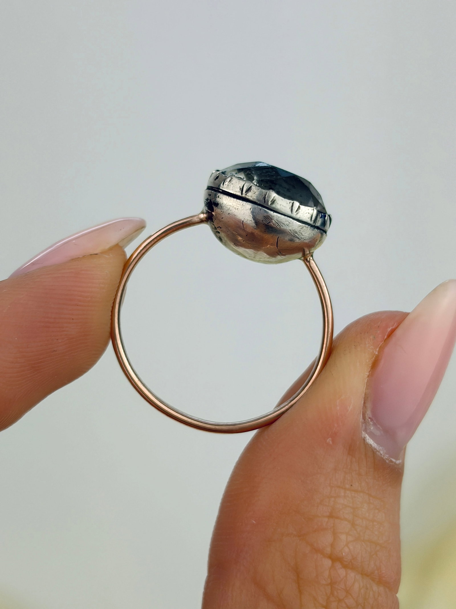 ANTIQUE GEORGIAN ERA PASTE SOLITAIRE RING IN 9CT GOLD - 6