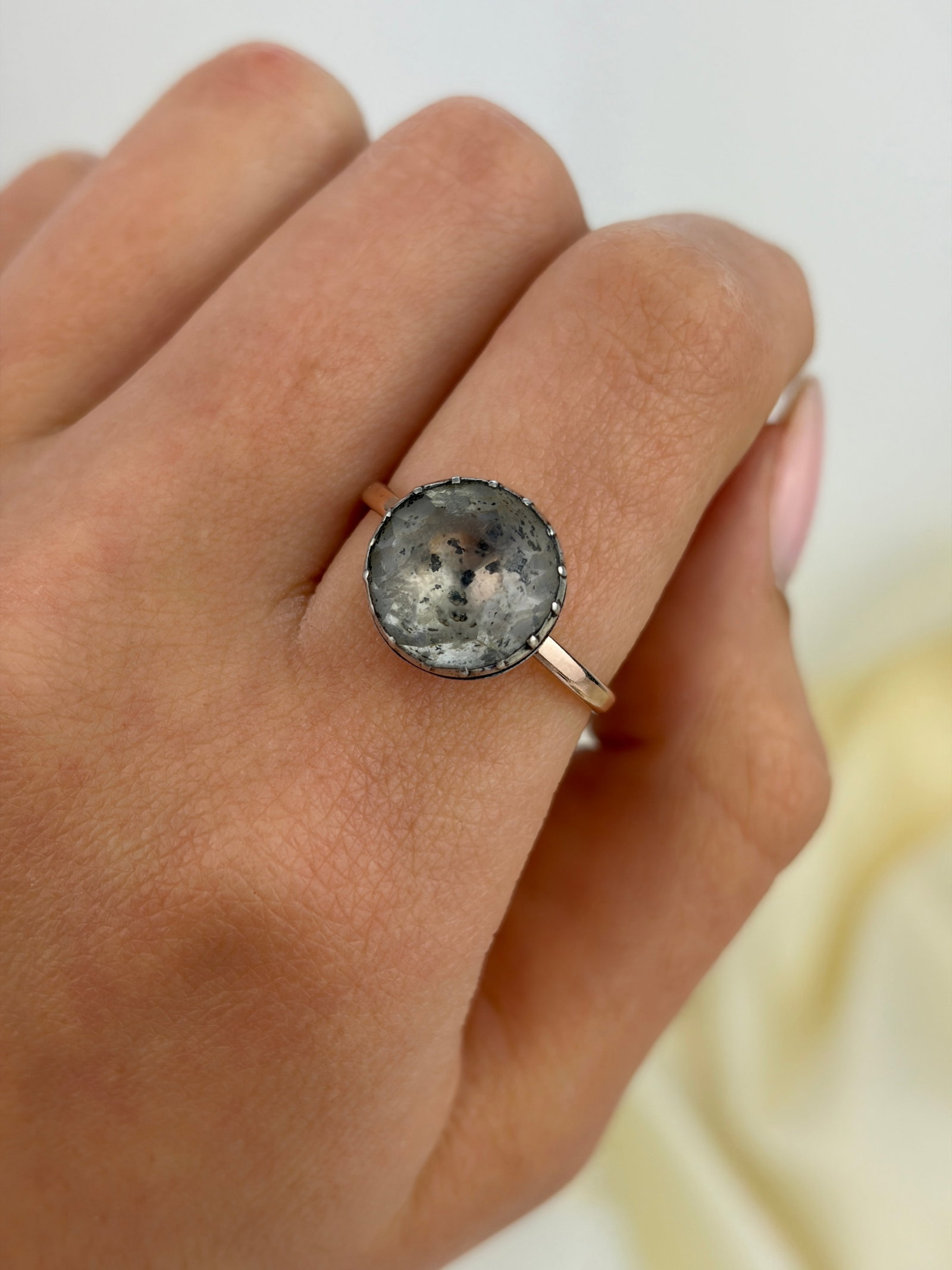 ANTIQUE GEORGIAN ERA PASTE SOLITAIRE RING IN 9CT GOLD - 8