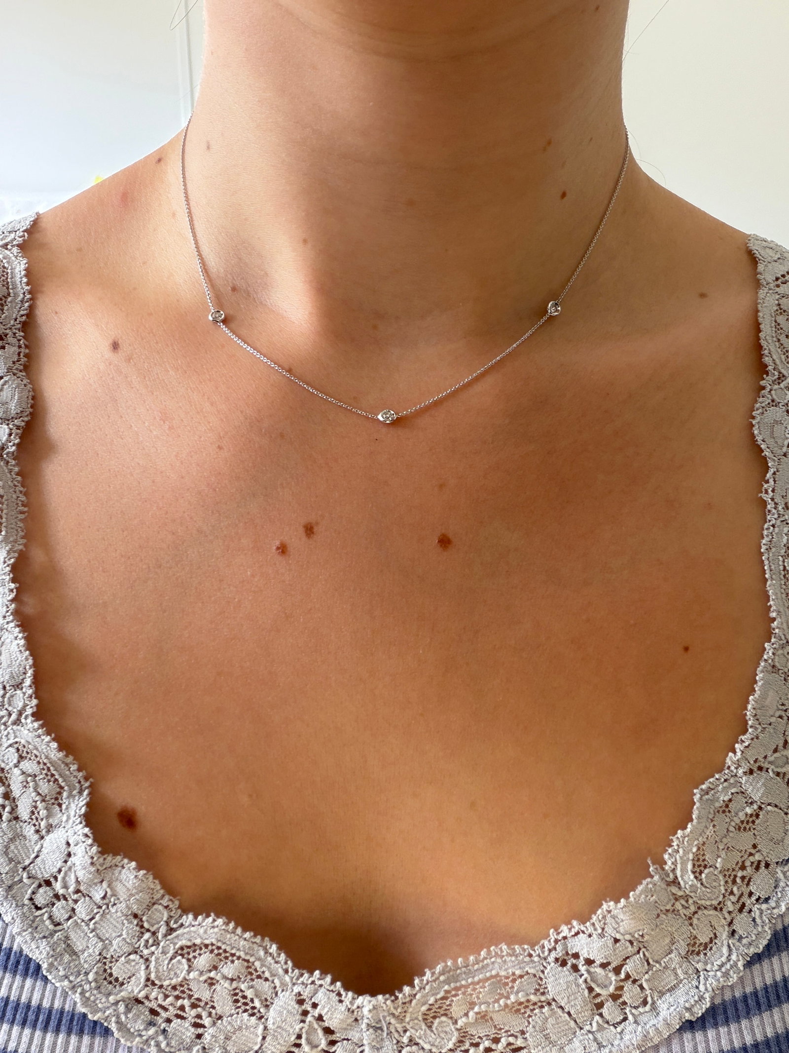 SWEET 18CT WHITE GOLD DIAMOND SPACED CHAIN NECKLACE - 6