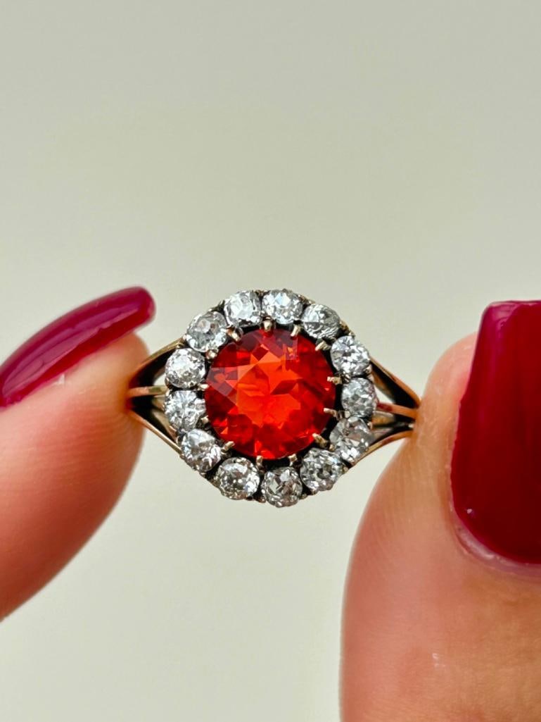Outstanding 18ct Yellow Gold Fire Opal and Diamond Ring - 9