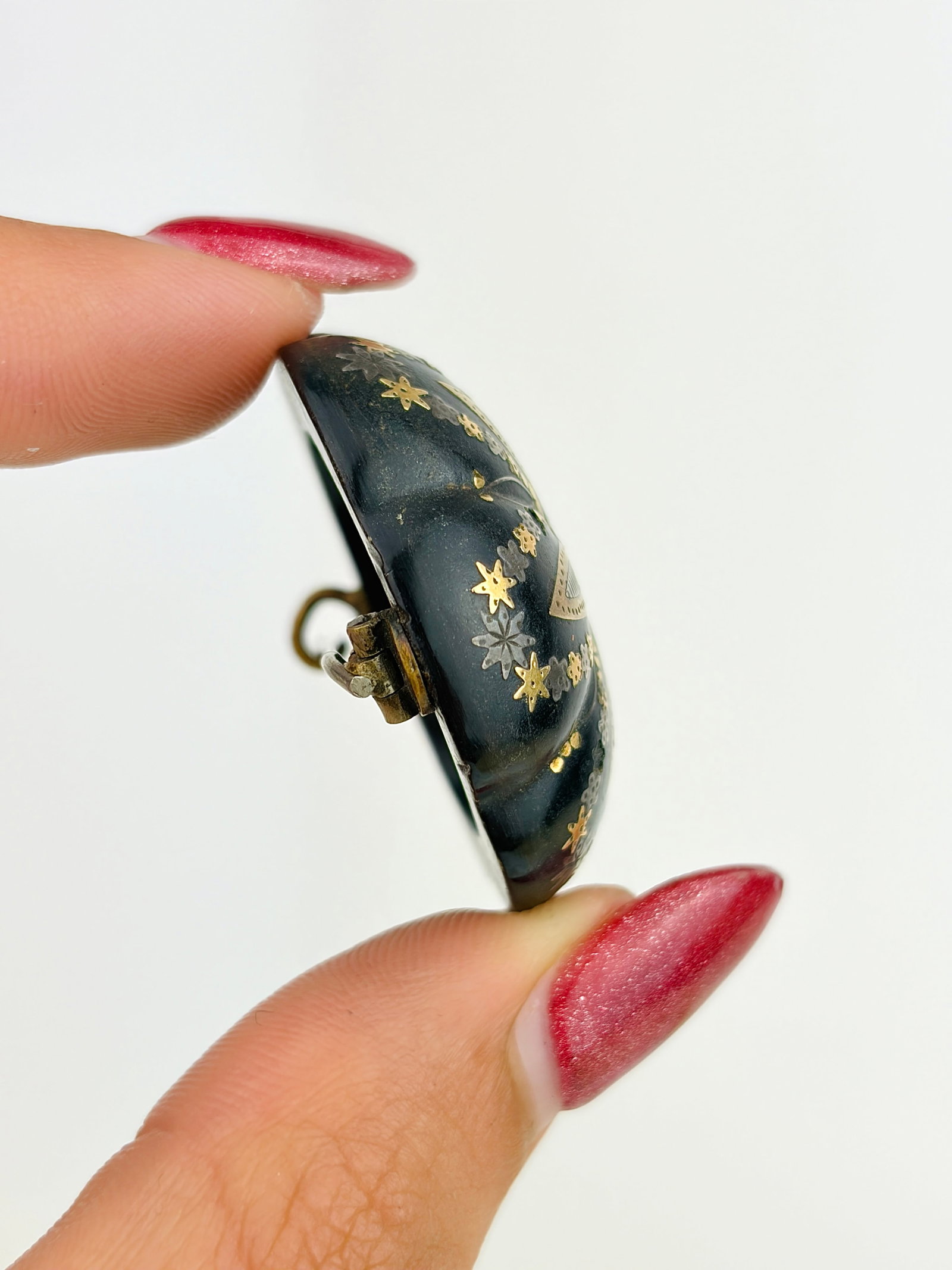 Antique Victorian Pique Brooch - 2