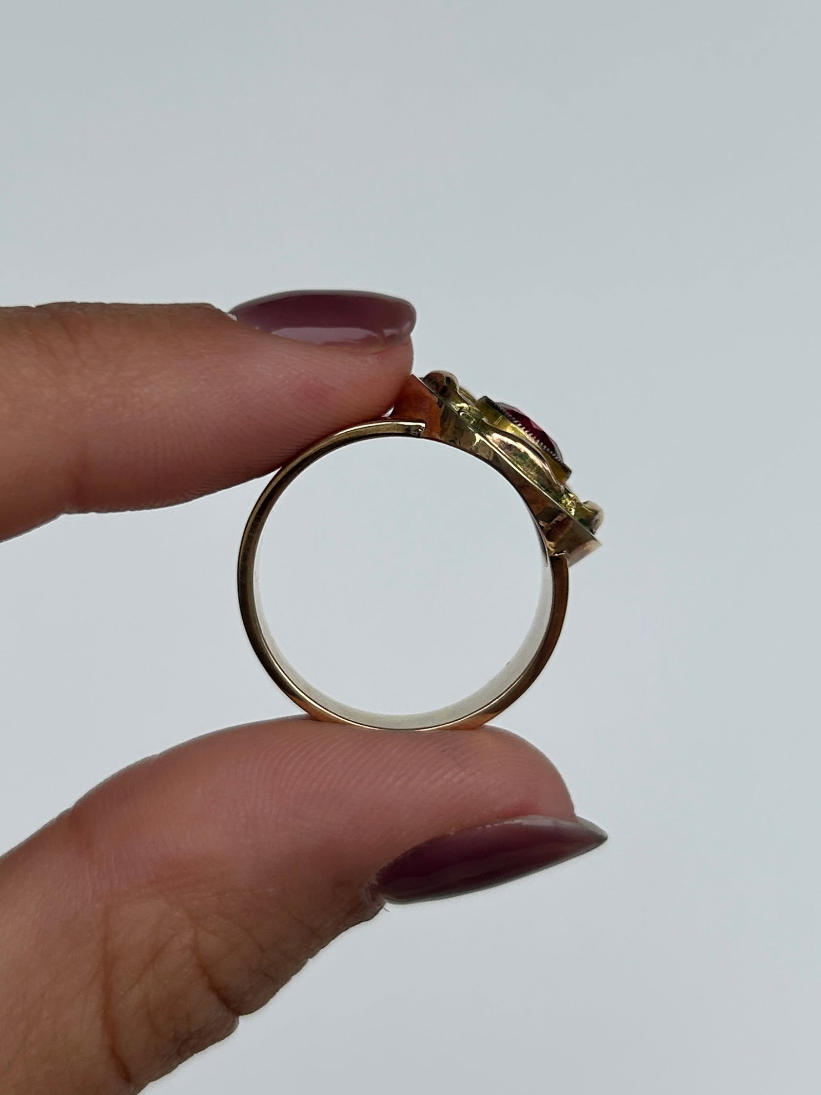 Rare Chunky Gold Bishop's Ring with Ecclesiastical Ewers Jug Detailed Shoulders - 5