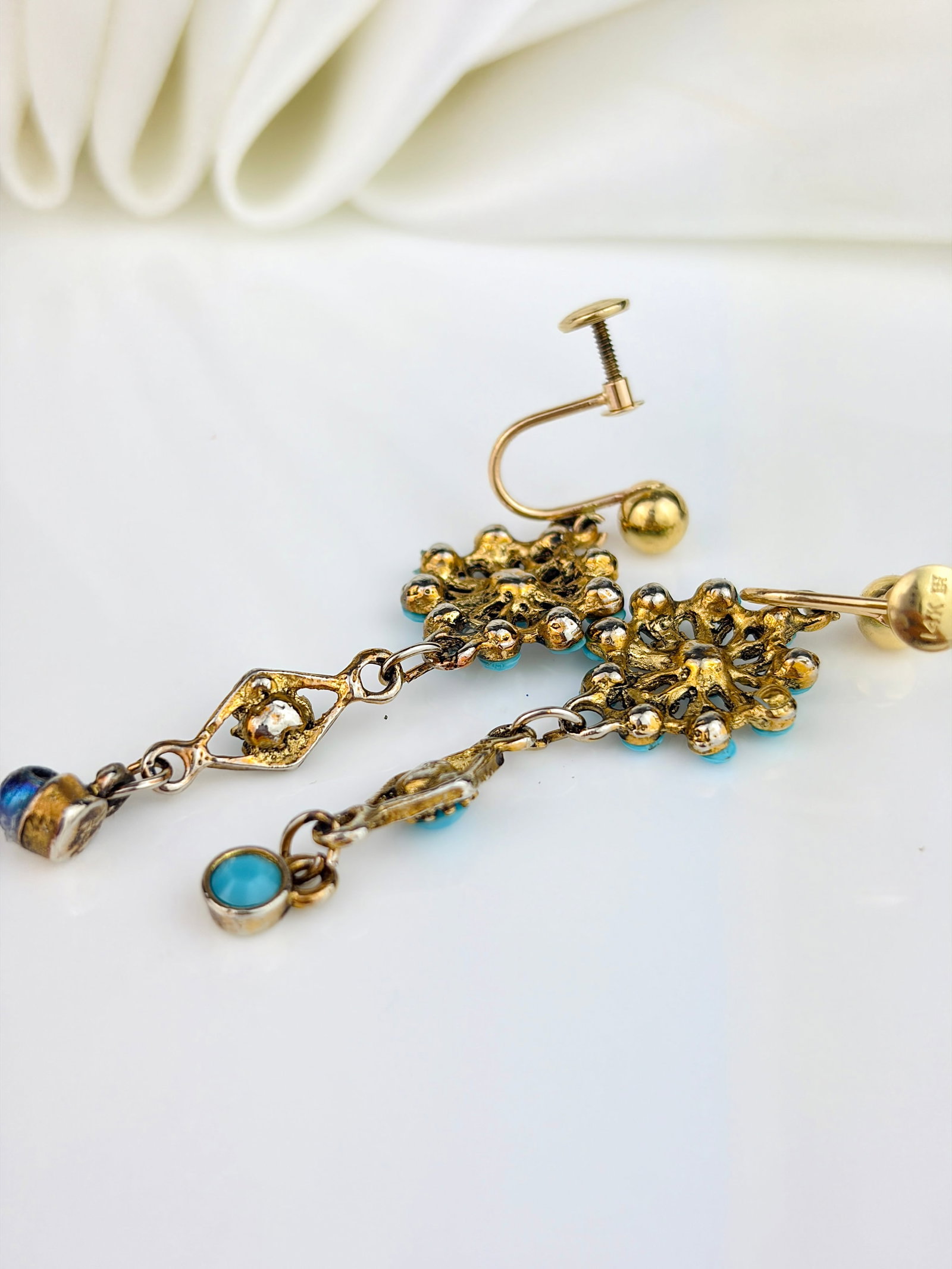 LOVELY TURQUOISE DROP EARRINGS GOLD SCREW BACKS - 3