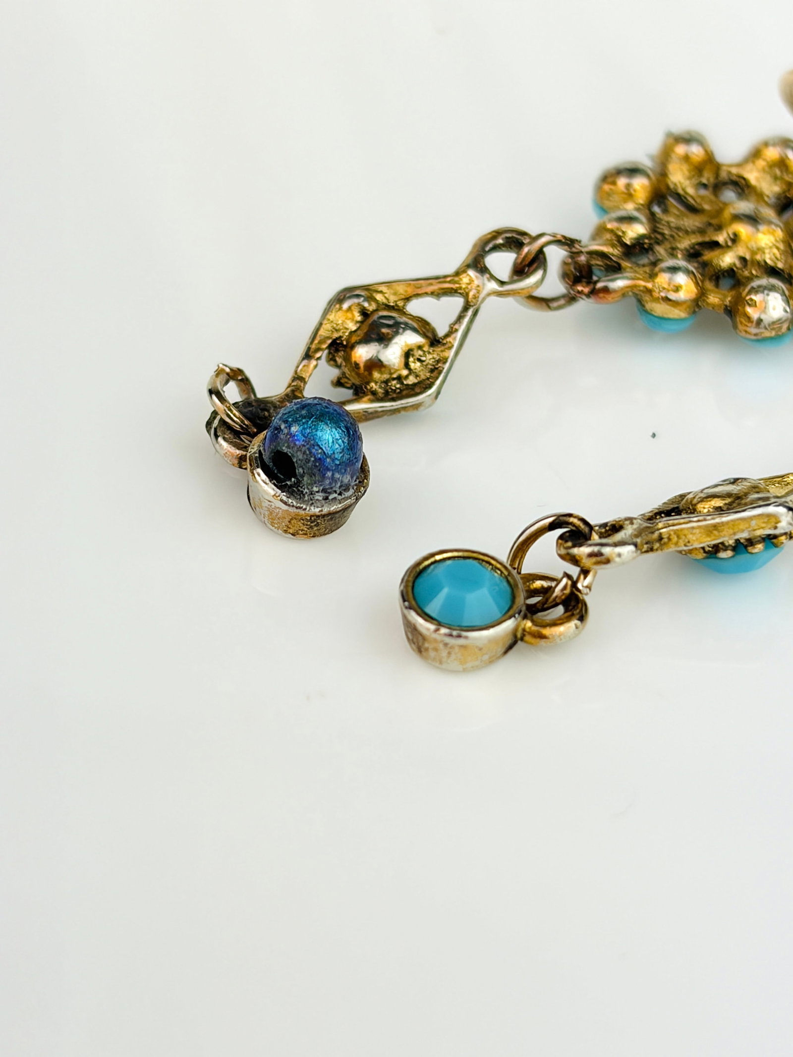 LOVELY TURQUOISE DROP EARRINGS GOLD SCREW BACKS - 5