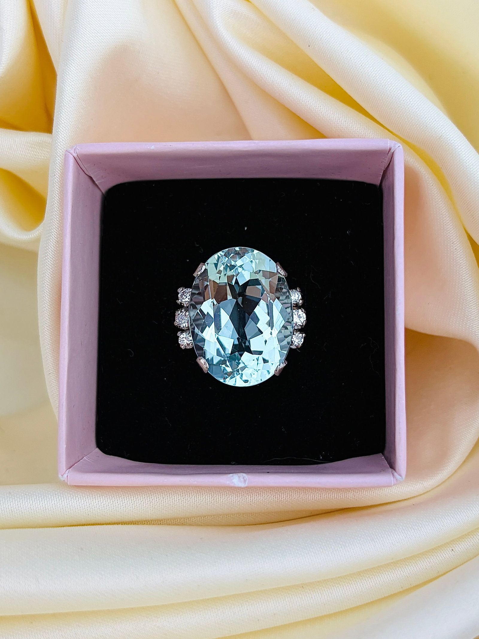 Giant 18.21ct Aquamarine and Diamond Shoulder Cocktail Ring in 18ct White Gold - 7