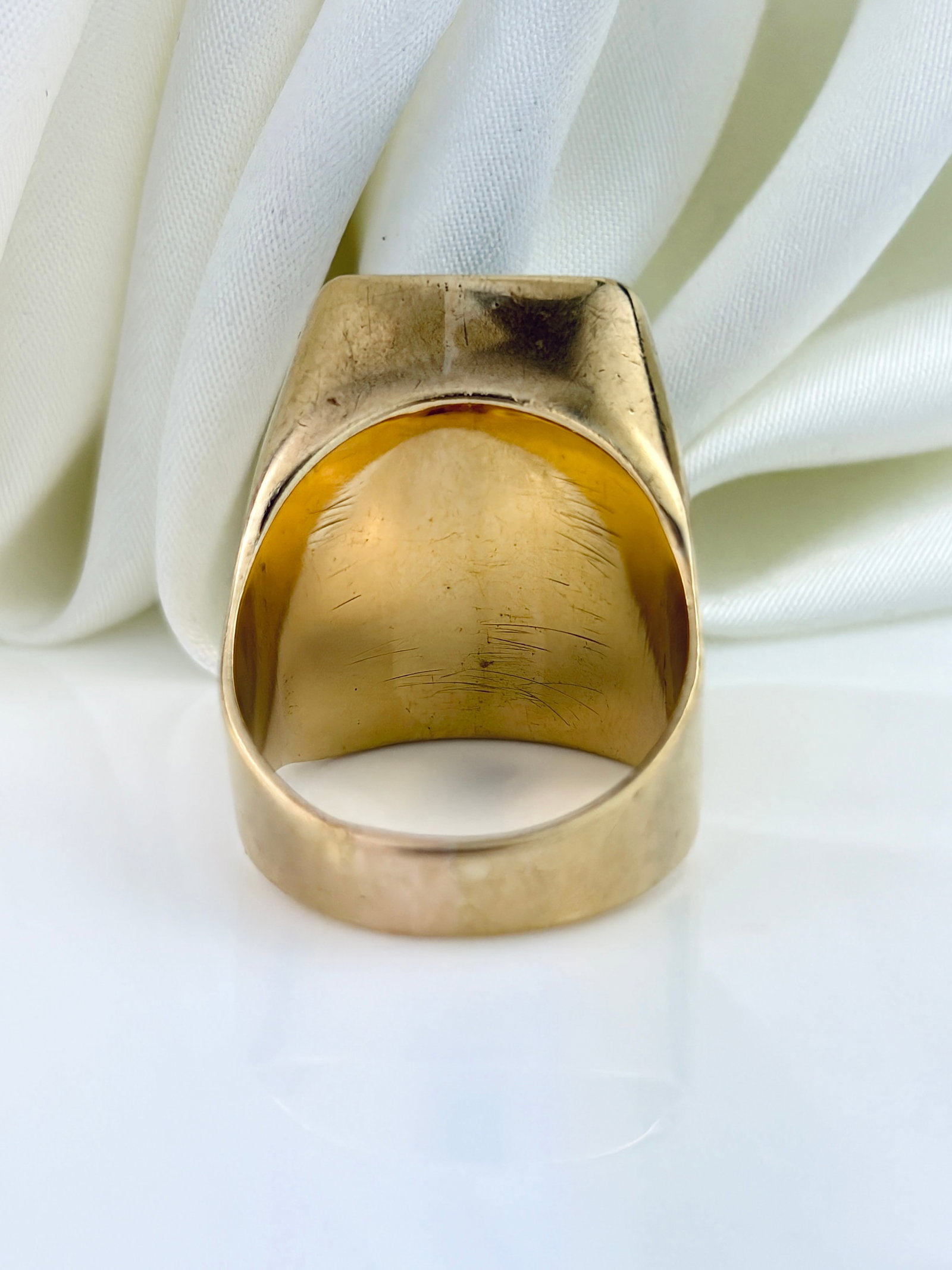 ANTIQUE CHUNKY 9CT YELLOW GOLD INTAGLIO SEAL RING - 3