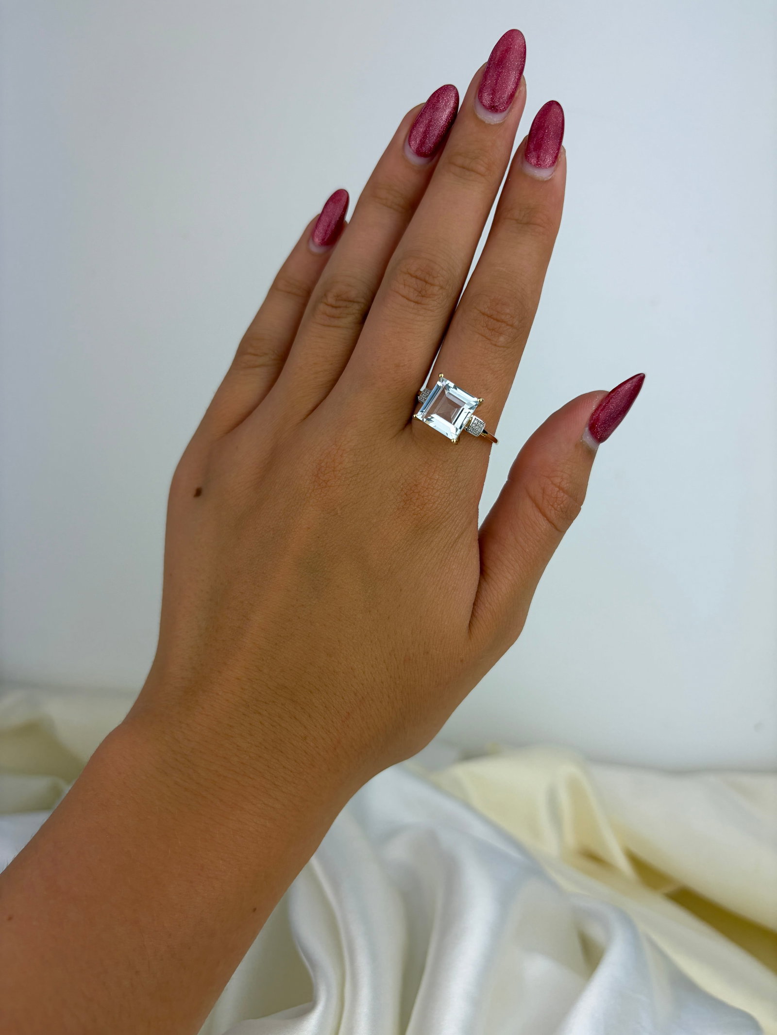 Vintage 9ct Yellow Gold Square Cut Aquamarine Cocktail Ring with Diamond Shoulders - 7