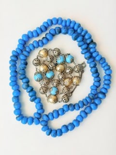 MIXED LOT- 2X TURQUOISE BEADED NECKLACES - 4