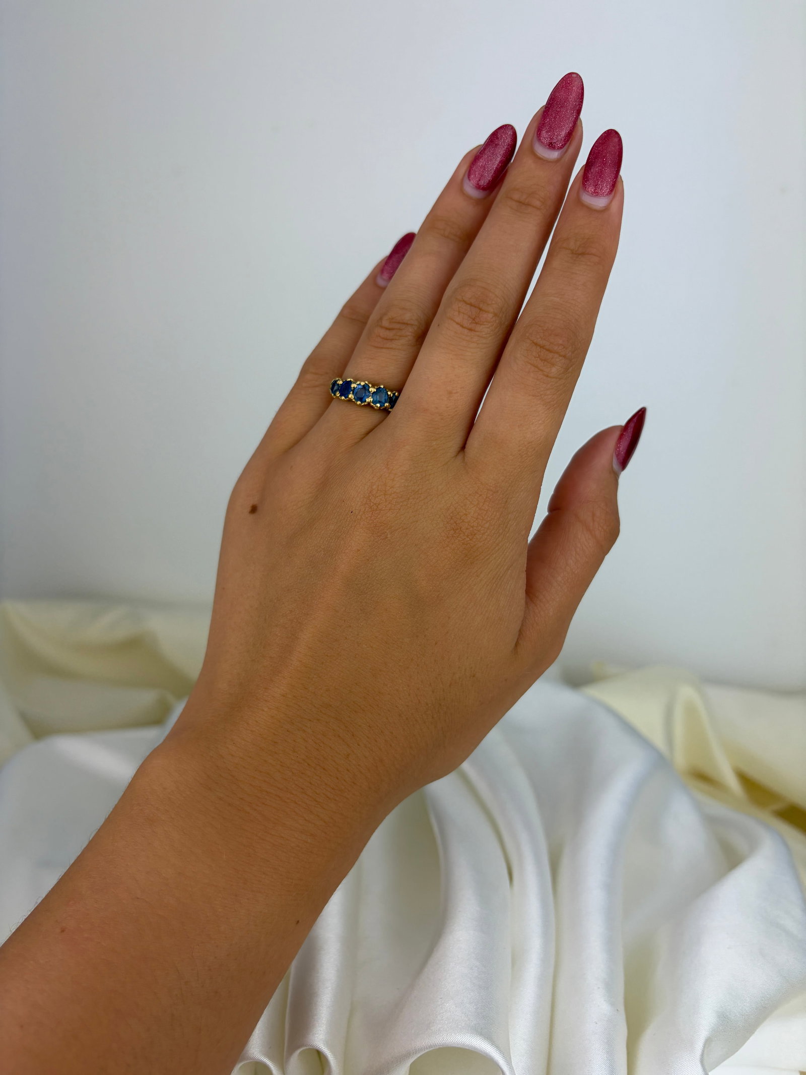 Antique 18ct Yellow Gold Sapphire 5 Stone Ring Scroll Shoulders - 7