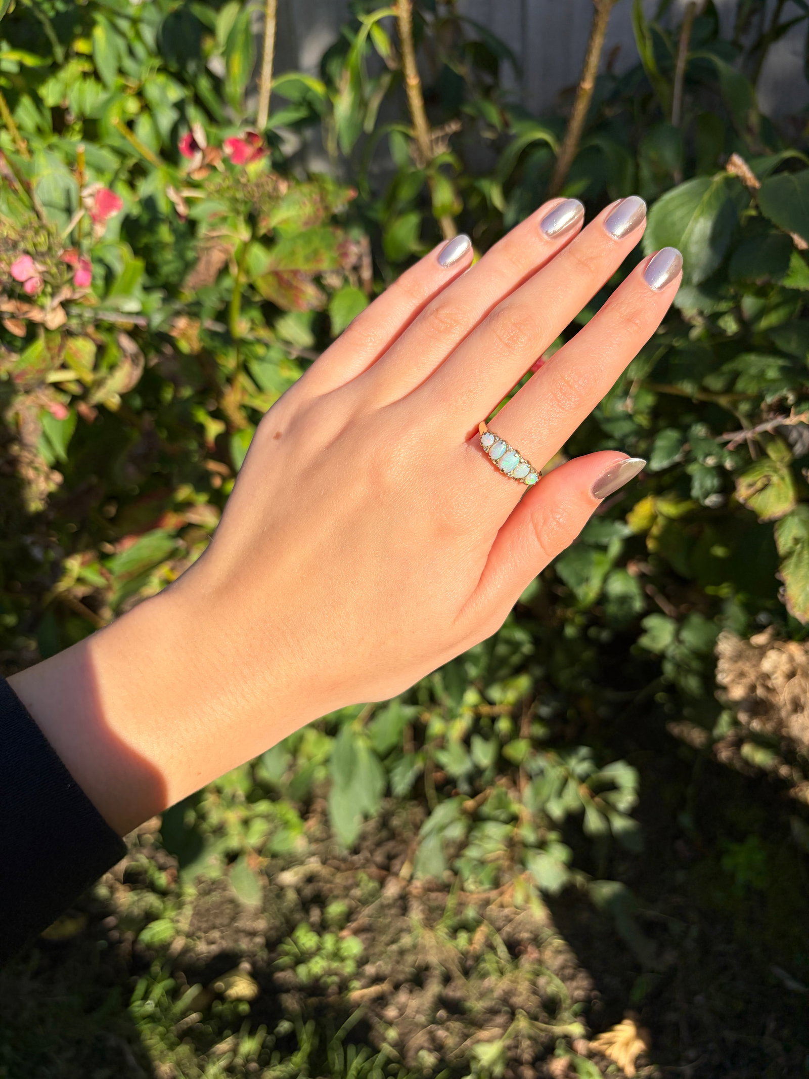 Antique 18ct Yellow Gold Opal 5 Stone Ring with Diamond Points - 7