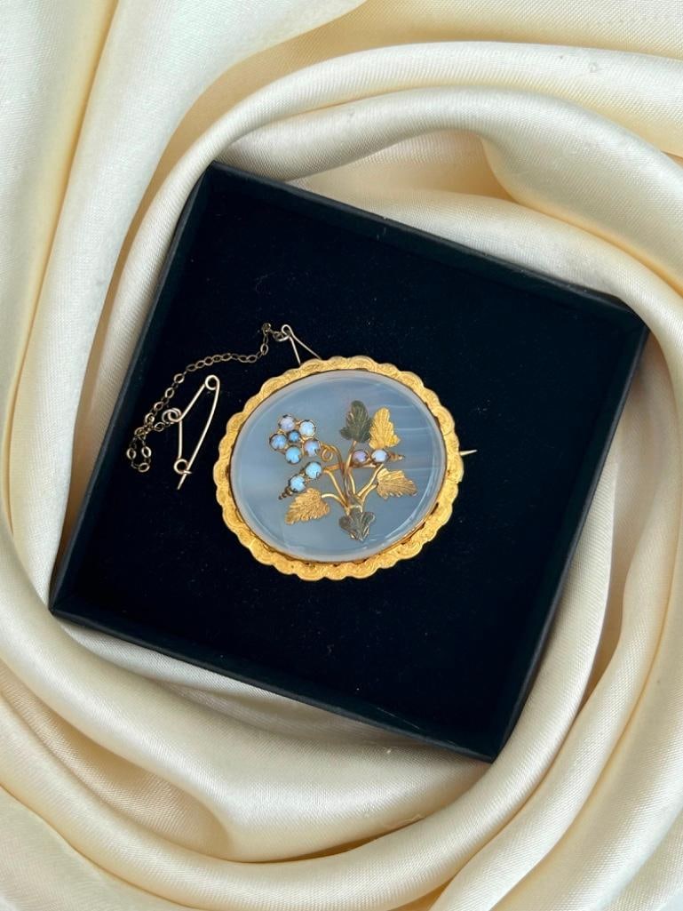 Large Antique Chalcedony Brooch - 3
