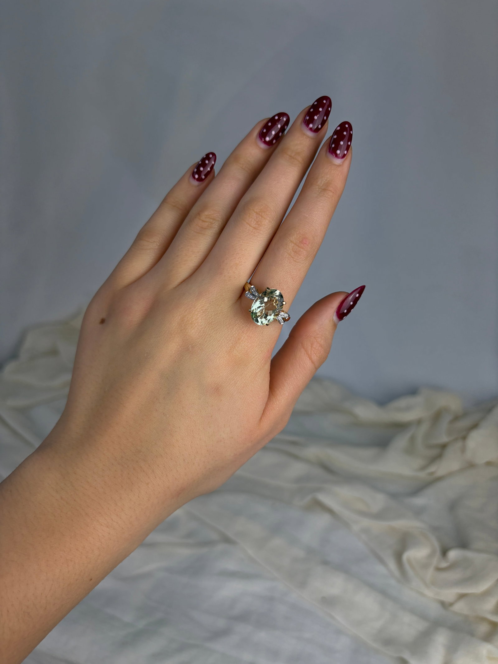 VINTAGE 14CT YELLOW GOLD AQUAMARINE AND DIAMOND COCKTAIL RING - 8