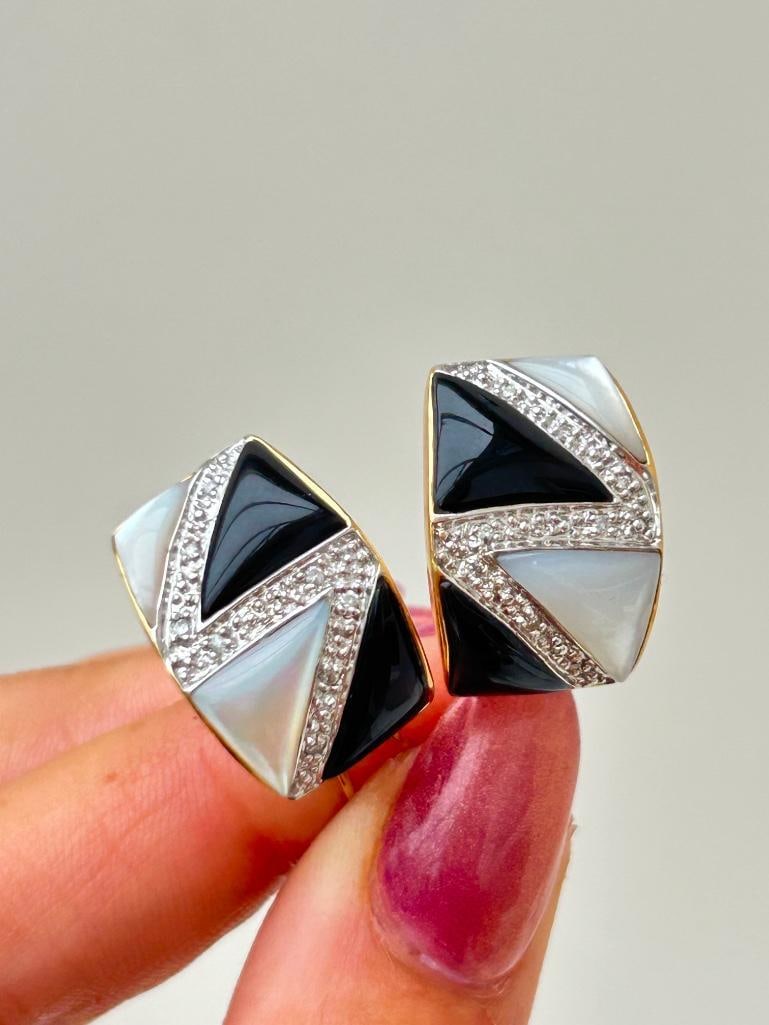 Incredible Vintage Onyx, mother of pearl and diamond 18ct Gold Earrings - 4