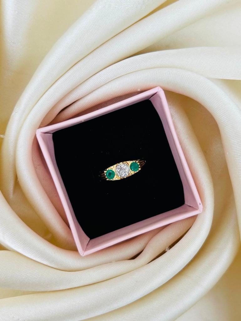 Chunky 18ct Yellow Gold Emerald and Diamond 3 Stone Ring - 5