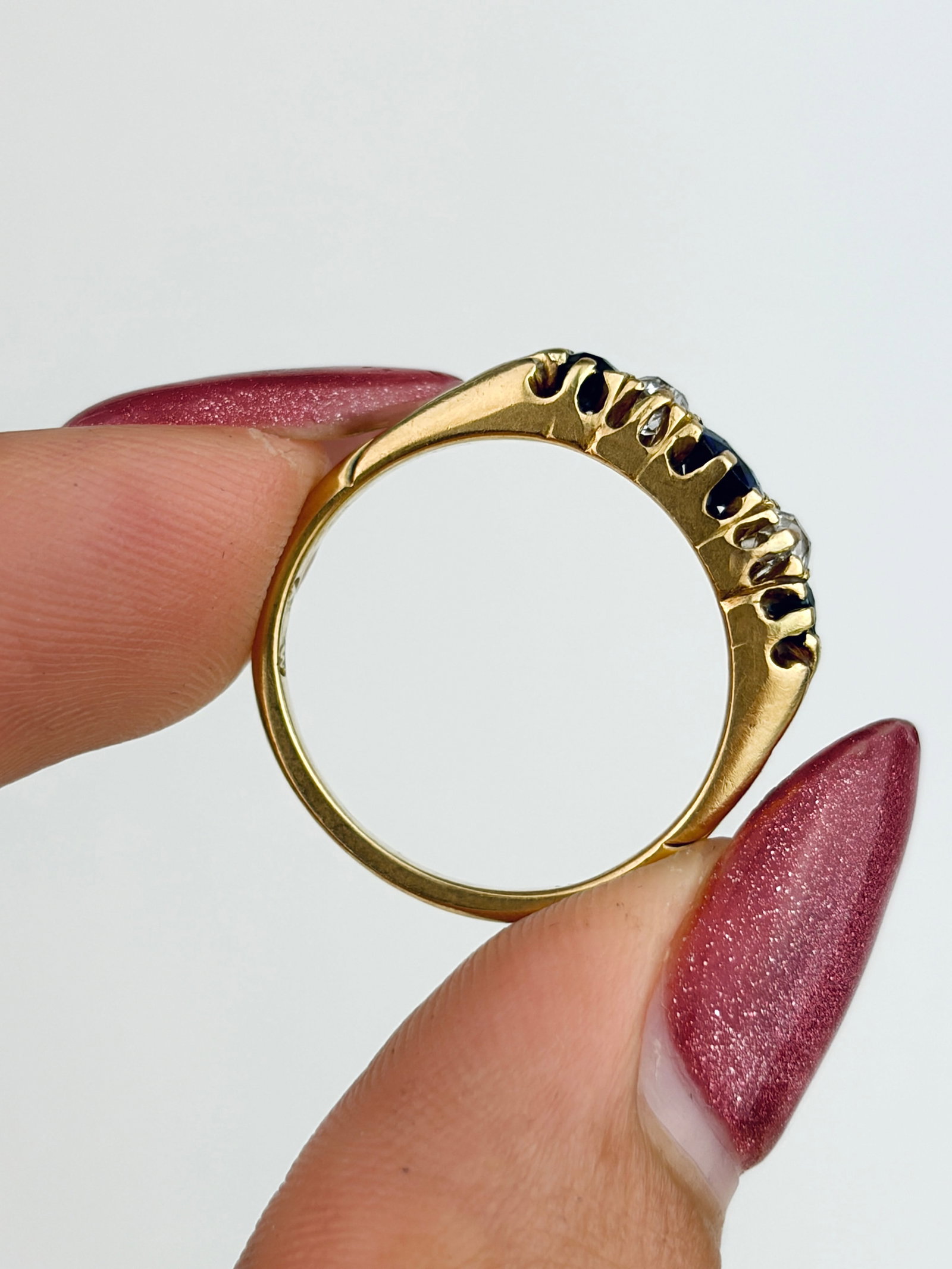 Lovely Antique 18ct Yellow Gold Sapphire and Diamond 5 Stone Ring - 6