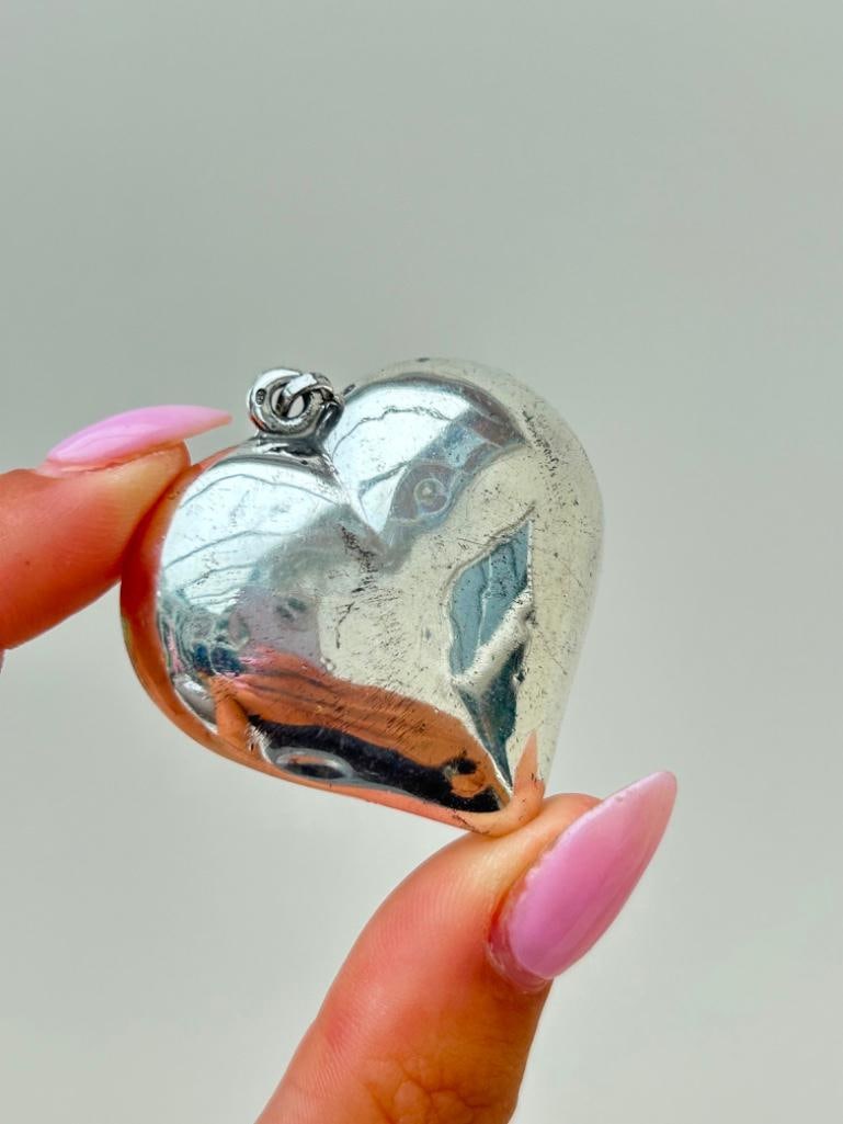 Huge Vintage Silver Puffed Heart Pendant - 4
