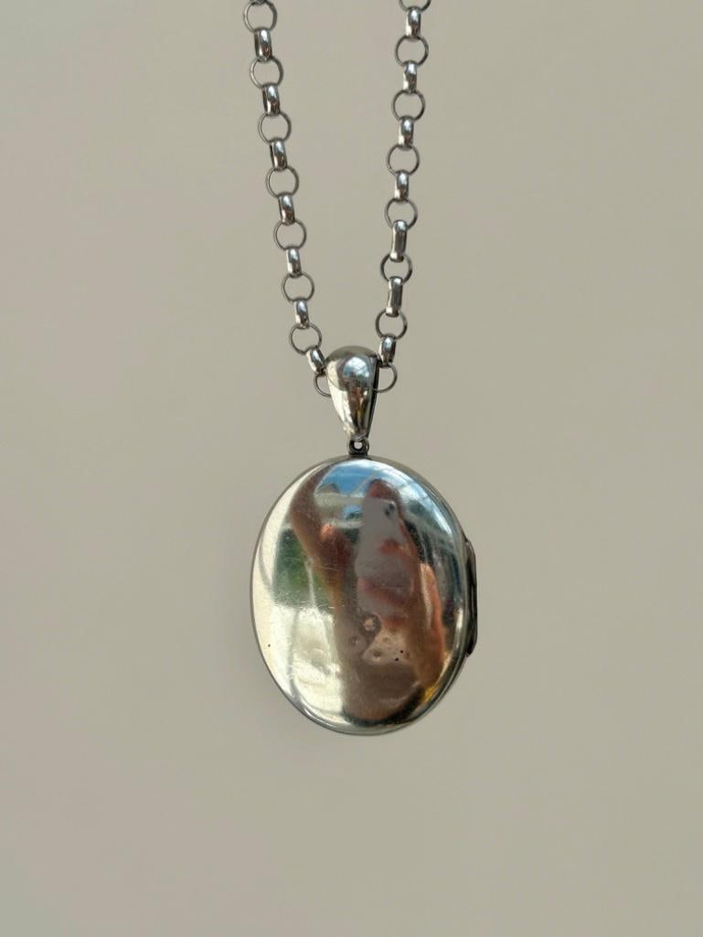 Antique Silver Victorian Locket and Chunky Chain Necklace - 2