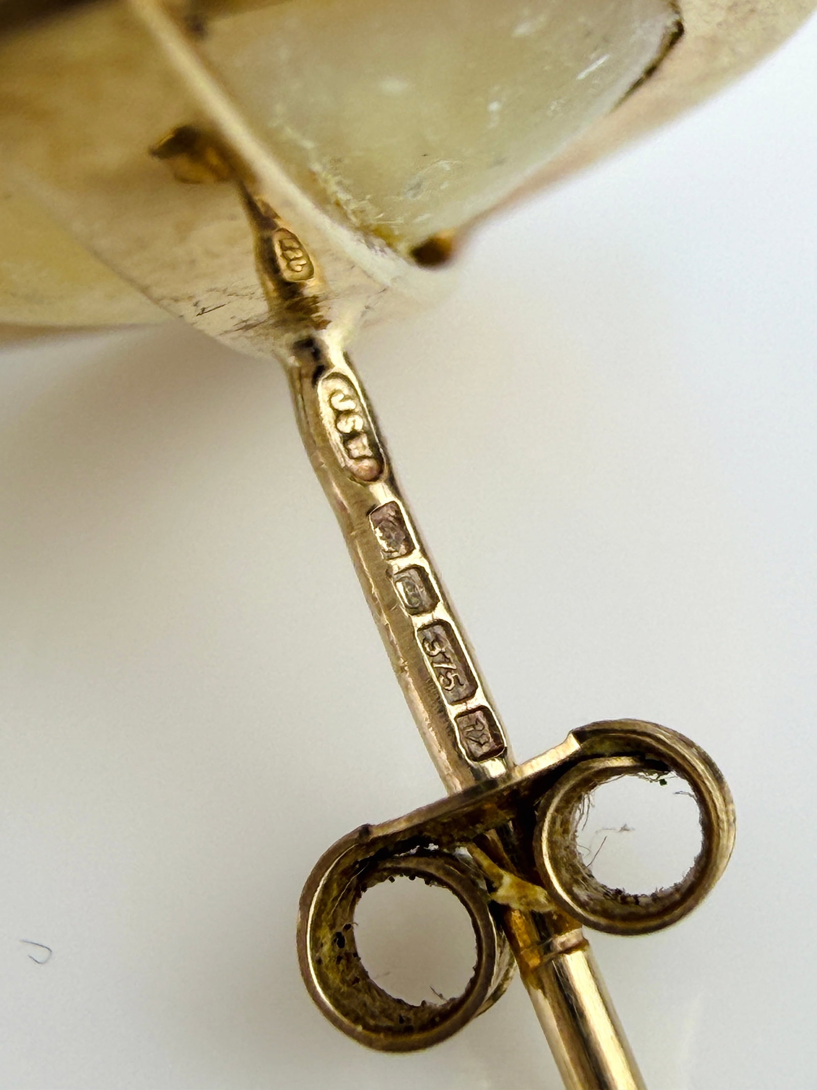 Large Vintage 9ct Yellow Gold Pearl Stud Earrings - 3
