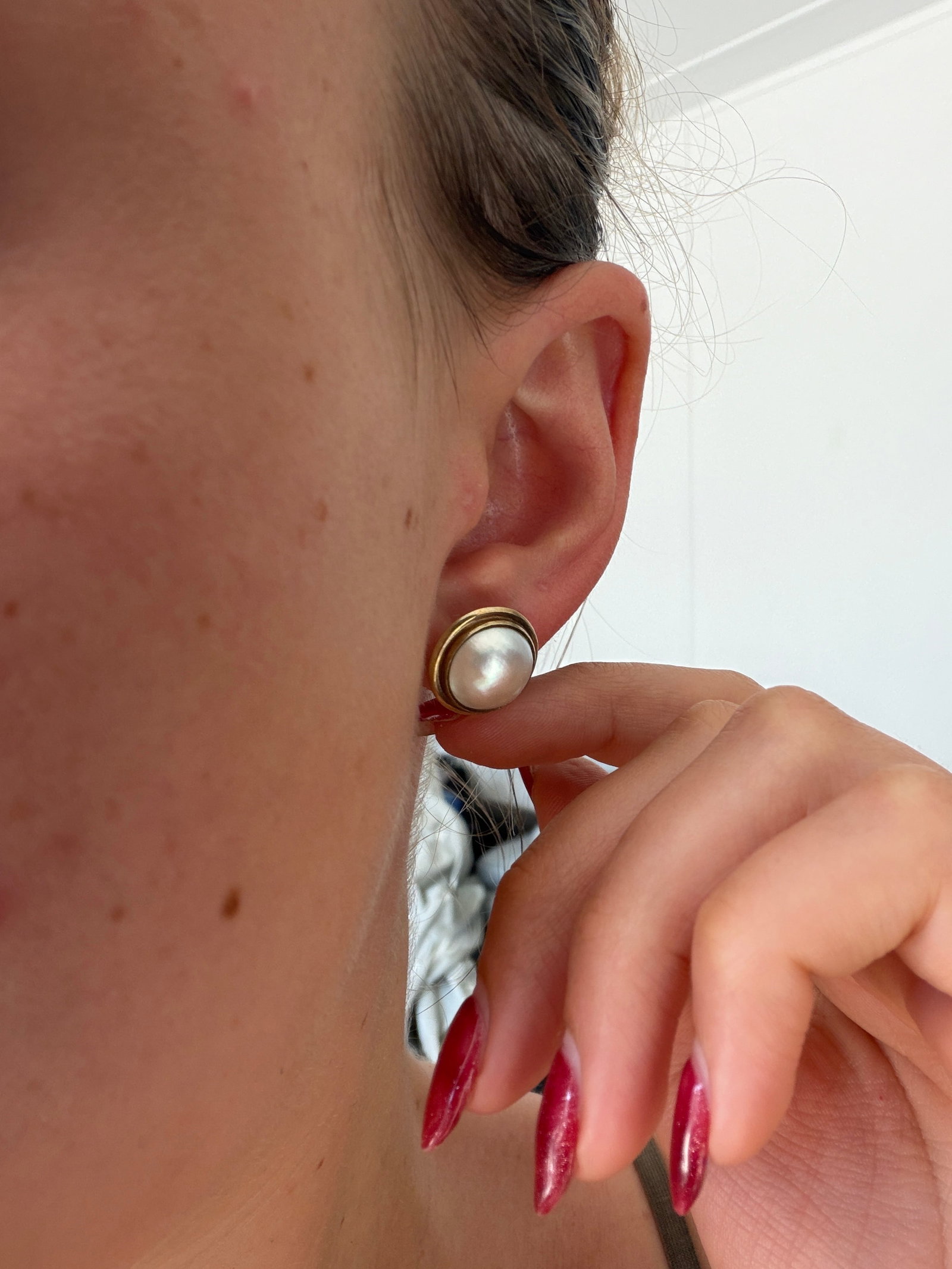 Large Vintage 9ct Yellow Gold Pearl Stud Earrings - 4