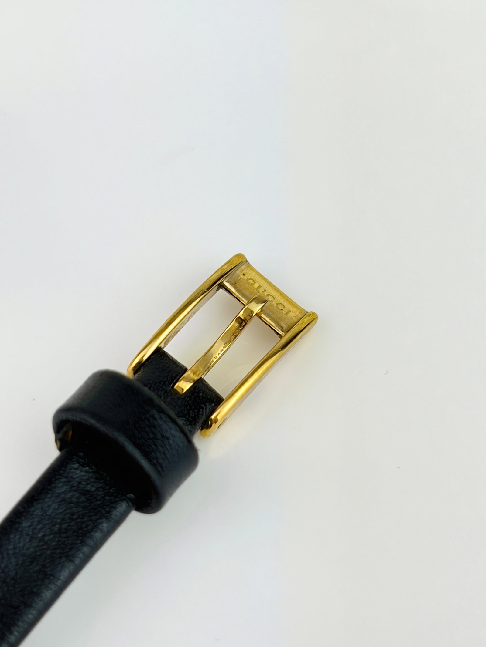 Gucci 3900L Gold Plated Ladies Watch with Black Dial - 7