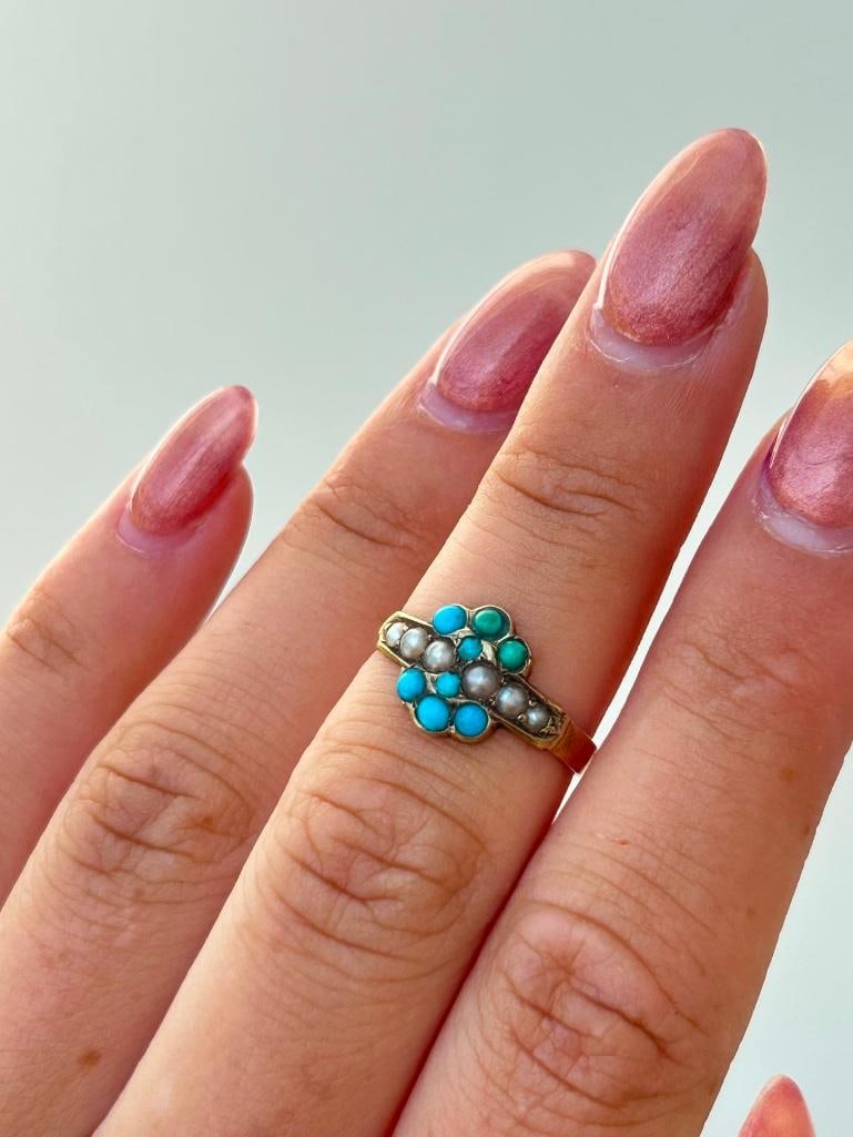 Sweet antique 15ct yellow gold turquoise and pearl ring in antique red leather heart box - 4