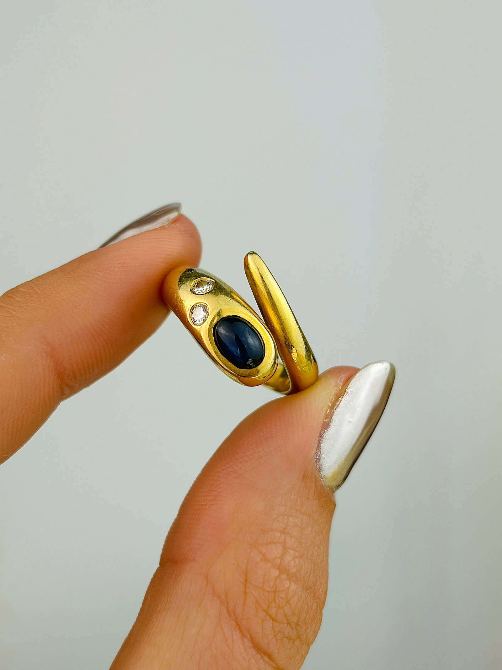 Vintage 18ct Yellow Gold Sapphire and Diamond Wrapped Snake Ring - 5