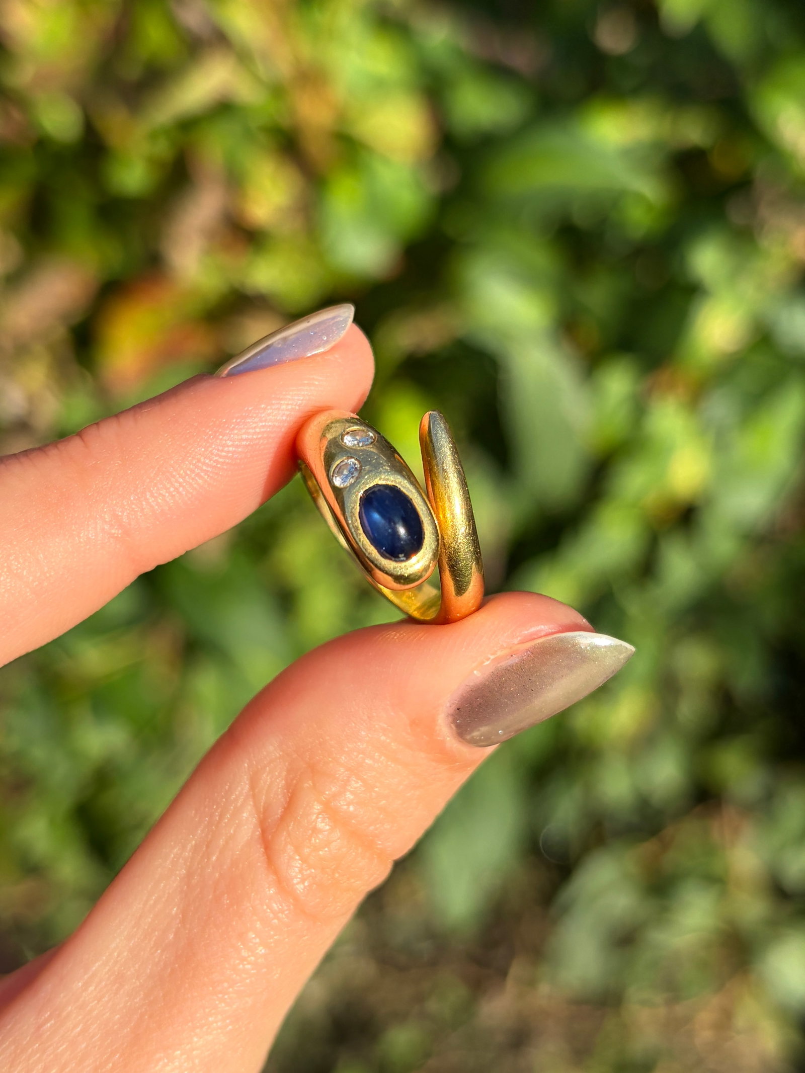 Vintage 18ct Yellow Gold Sapphire and Diamond Wrapped Snake Ring - 8