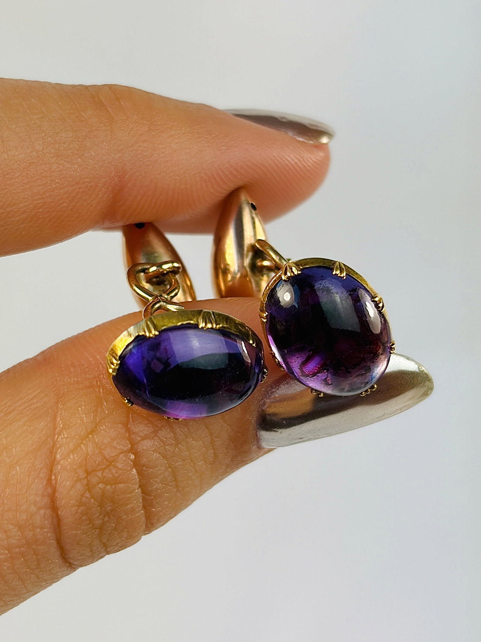 Antique Gold and Cabochon Amethyst Torpedo Cuff Links - 8