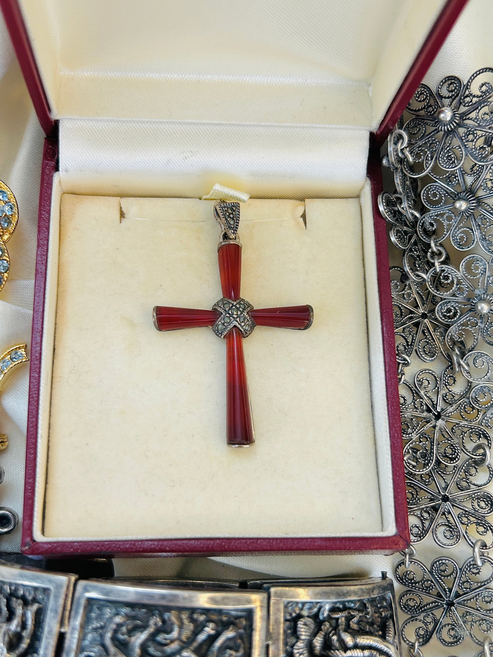 Mixed Lot Including Statement Necklace, Collar and Brooch - 3