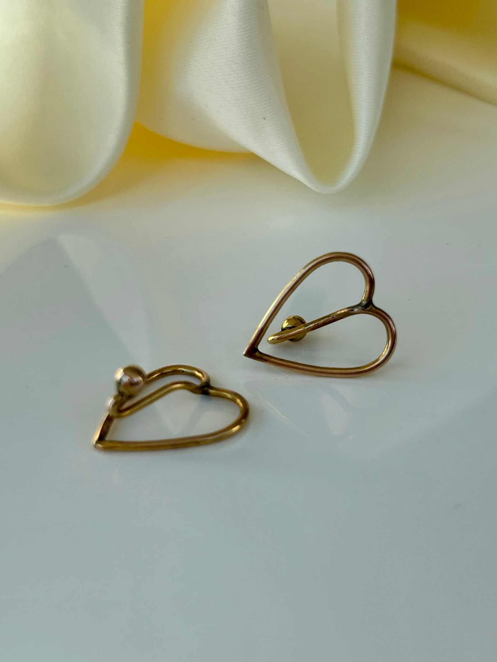 Antique 9ct Gold Heart Clips - 2
