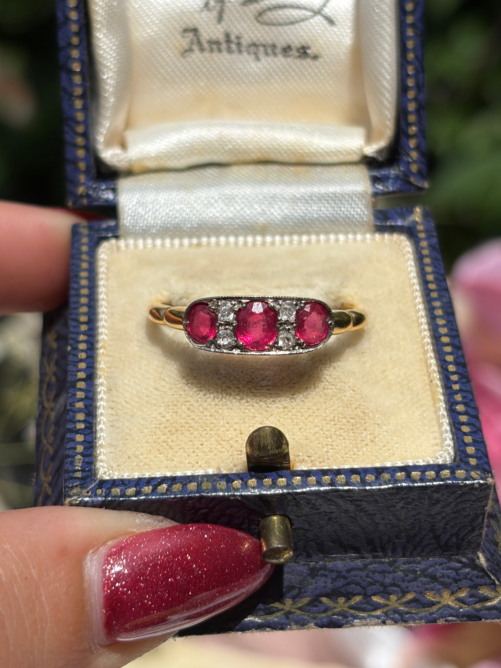 Antique Art Deco Ruby and Diamond 5 Stone Panel Ring in 18ct Gold - 3