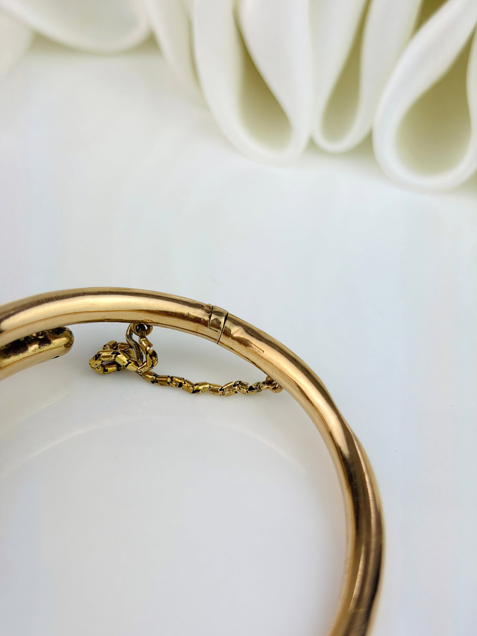 Antique Boxed Turquoise Double Front Bangle in Gold - 4